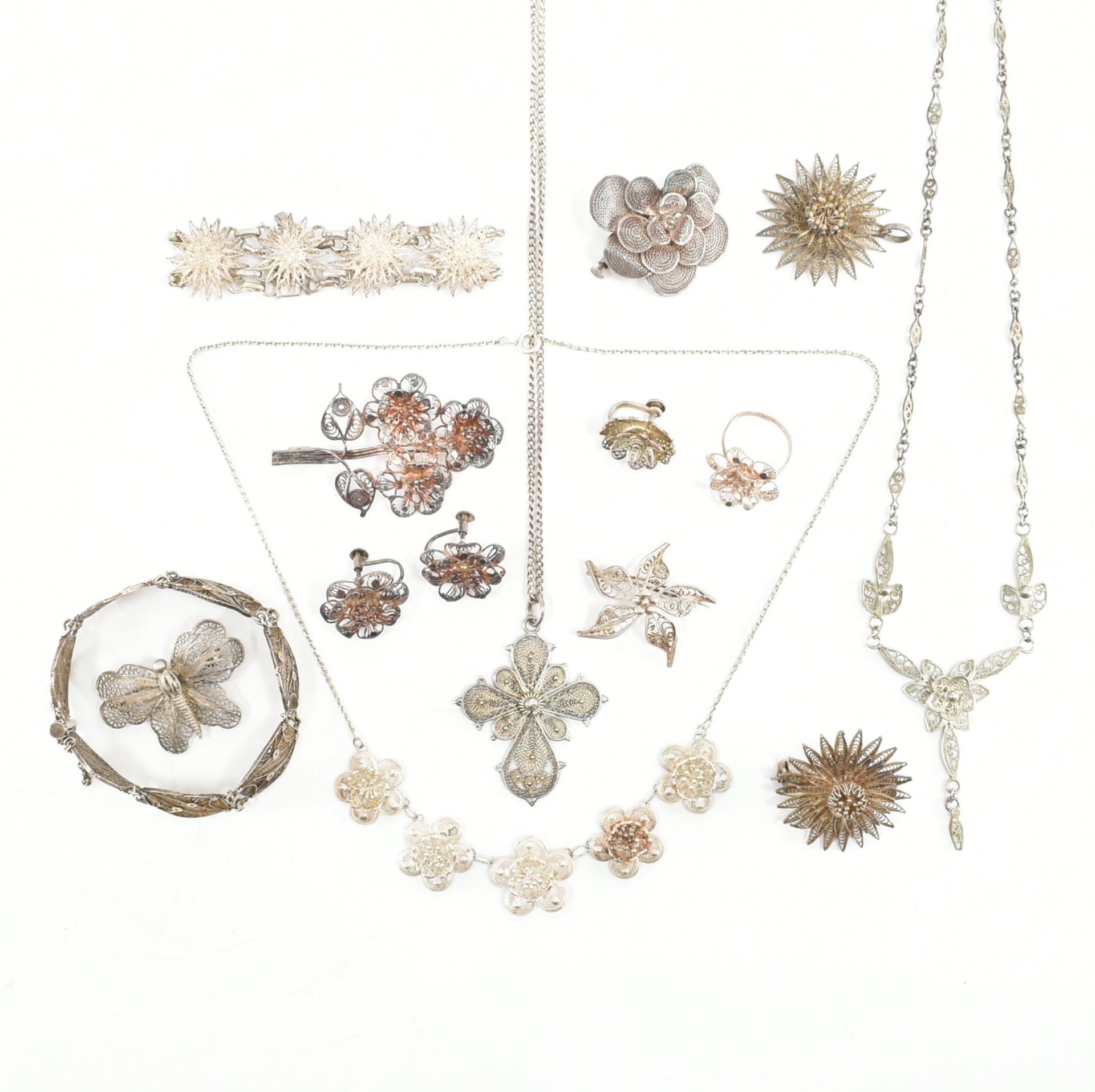 COLLECTION OF SILVER AND WHITE METAL FILIGREE JEWELLERY - Image 2 of 4
