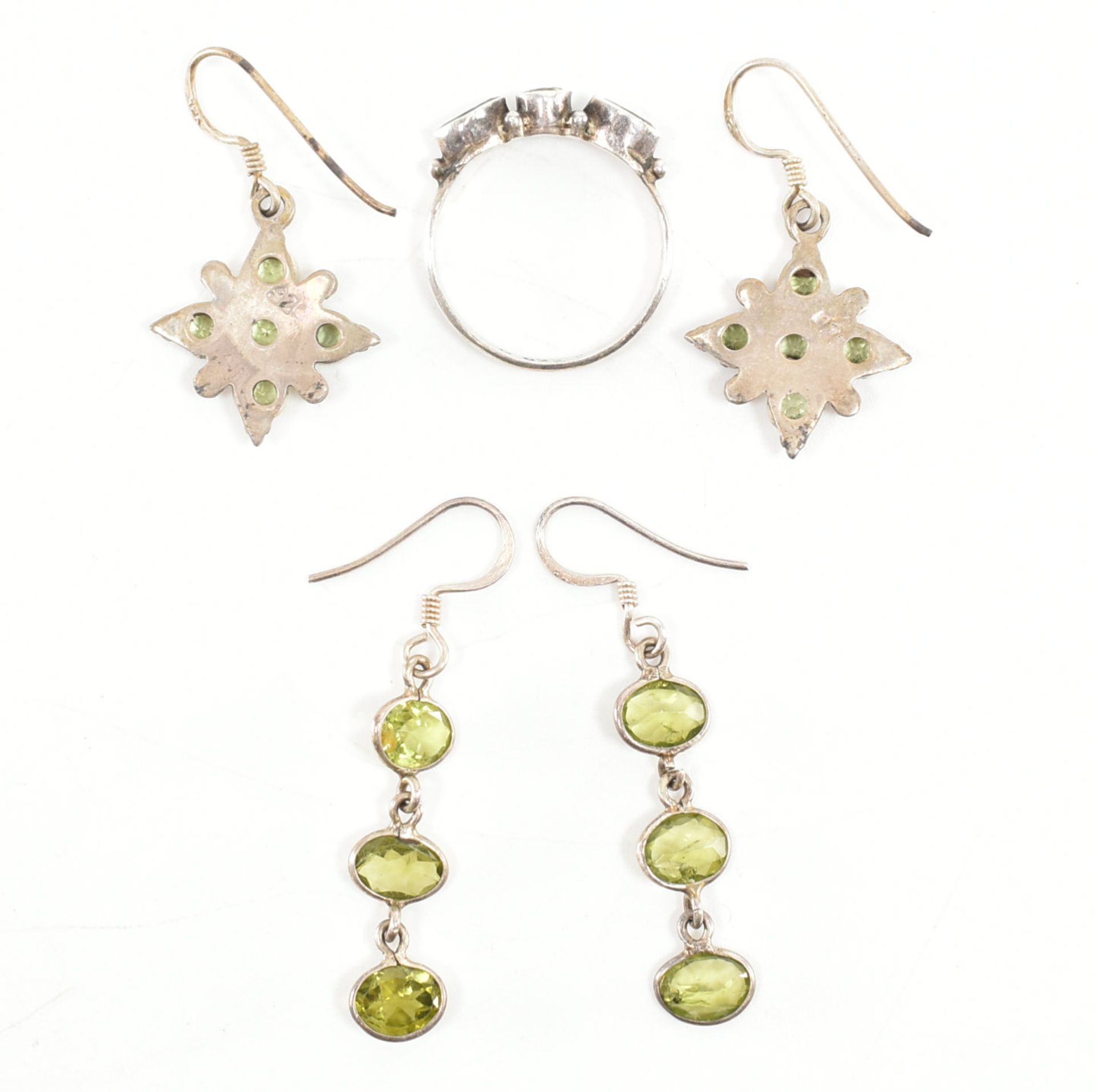 COLLECTION OF 925 SILVER & GREEN STONE SET JEWELLERY - Image 2 of 3