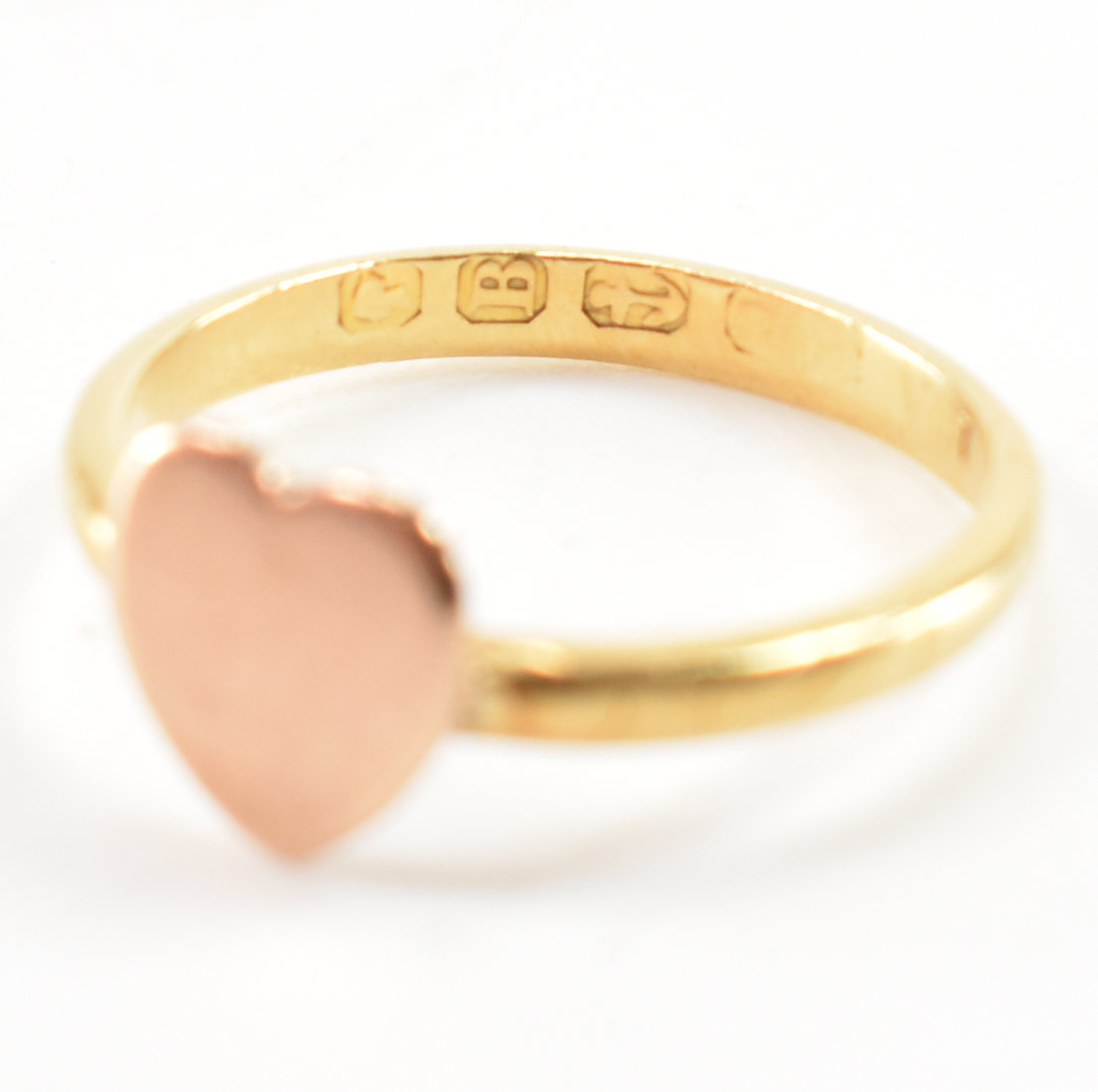 VICTORIAN HALLMARKED 18CT GOLD HEART RING - Image 7 of 9