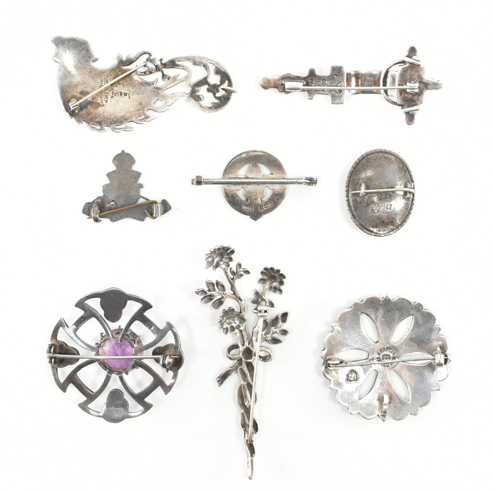 COLLECTION OF ASSORTED SILVER BROOCH PINS - Bild 3 aus 8