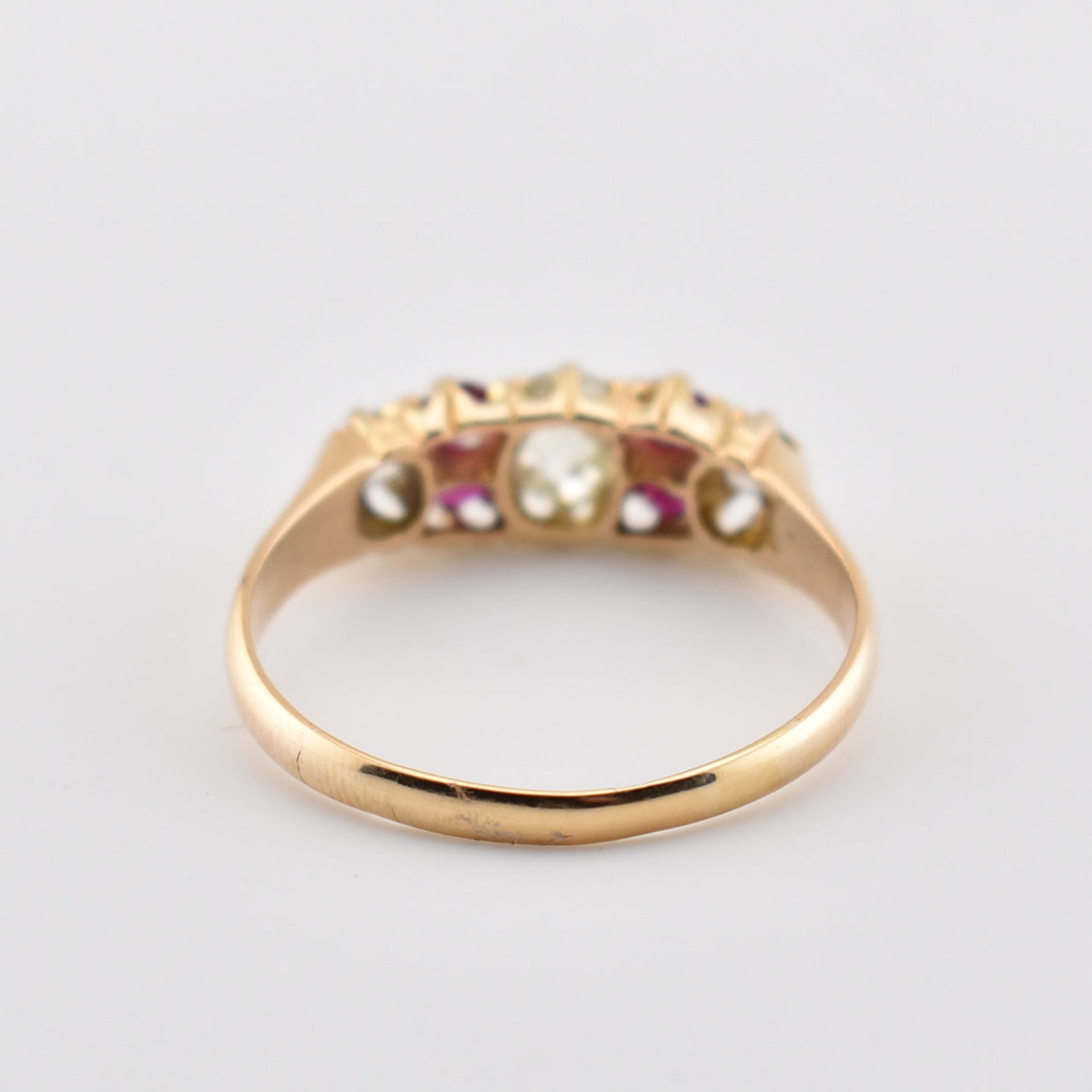 VICTORIAN HALLMARKED 18CT GOLD DIAMOND & RED STONE RING - Image 6 of 7
