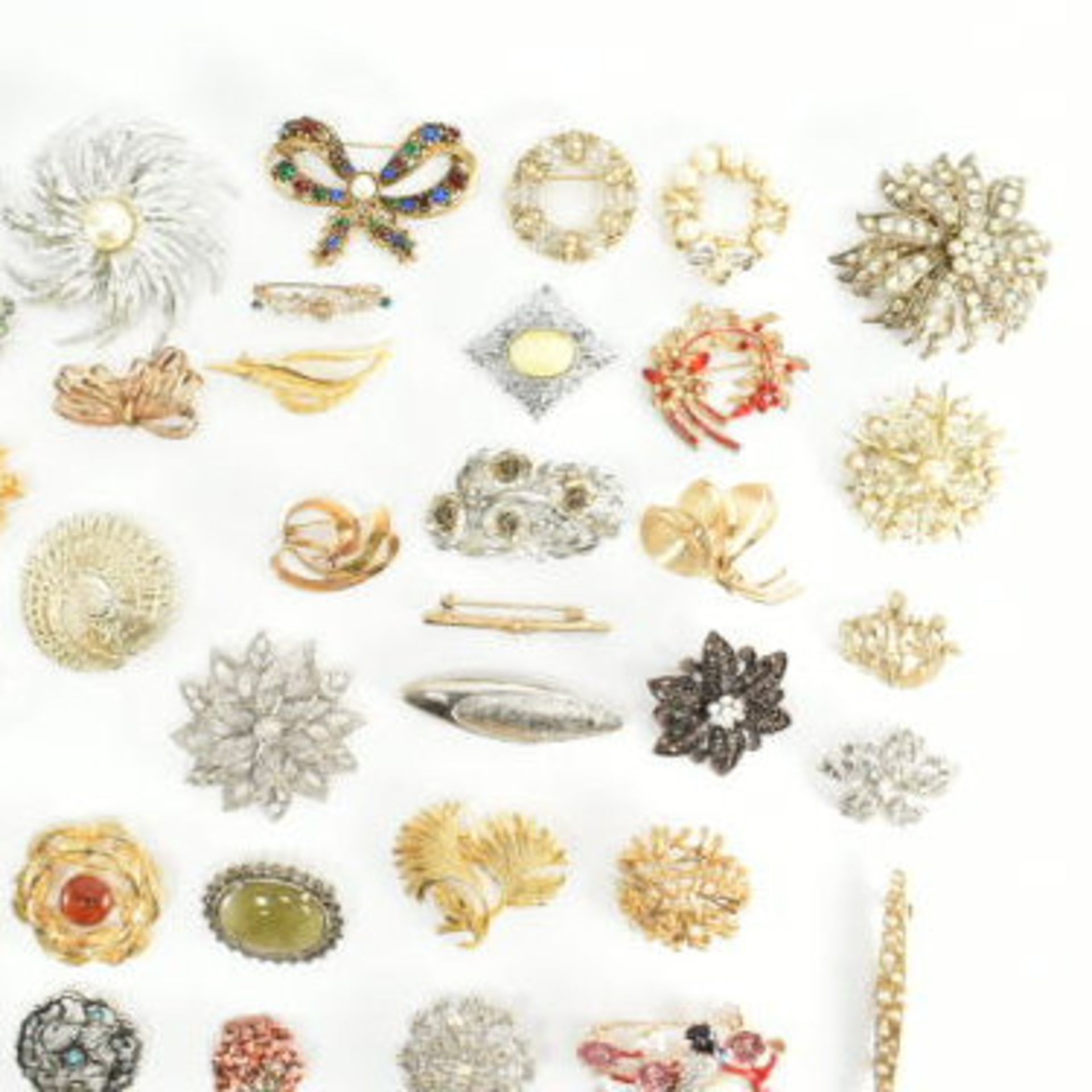 COLLECTION OF ASSORTED COSTUME JEWELLERY BROOCH PINS - Bild 8 aus 8