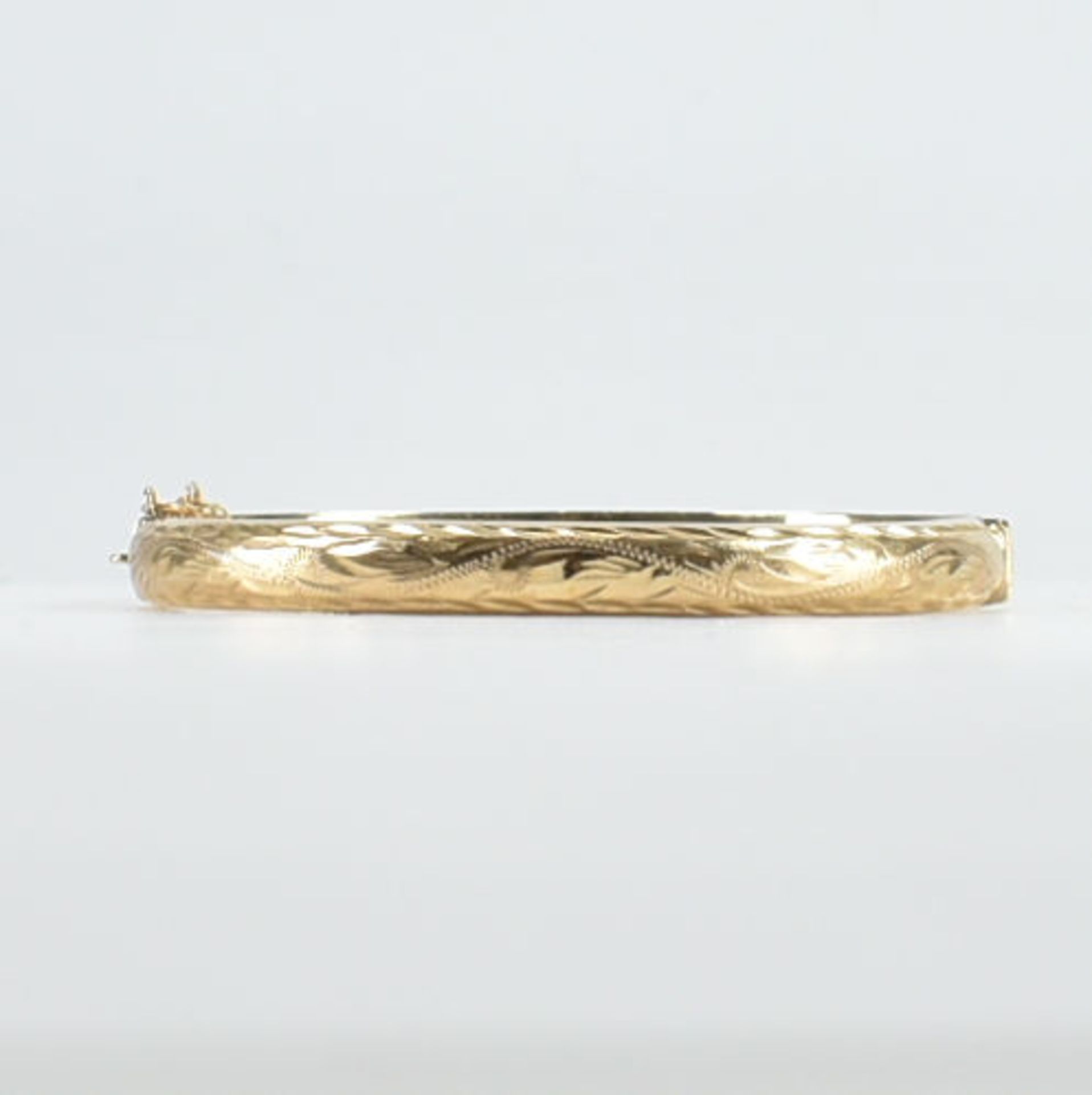 HALLMARKED 9CT GOLD BANGLE BRACELET - Image 10 of 10