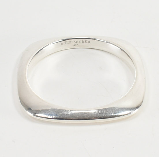 HALLMARKED SILVER TIFFANY & CO. BANGLE BRACELET - Image 4 of 9