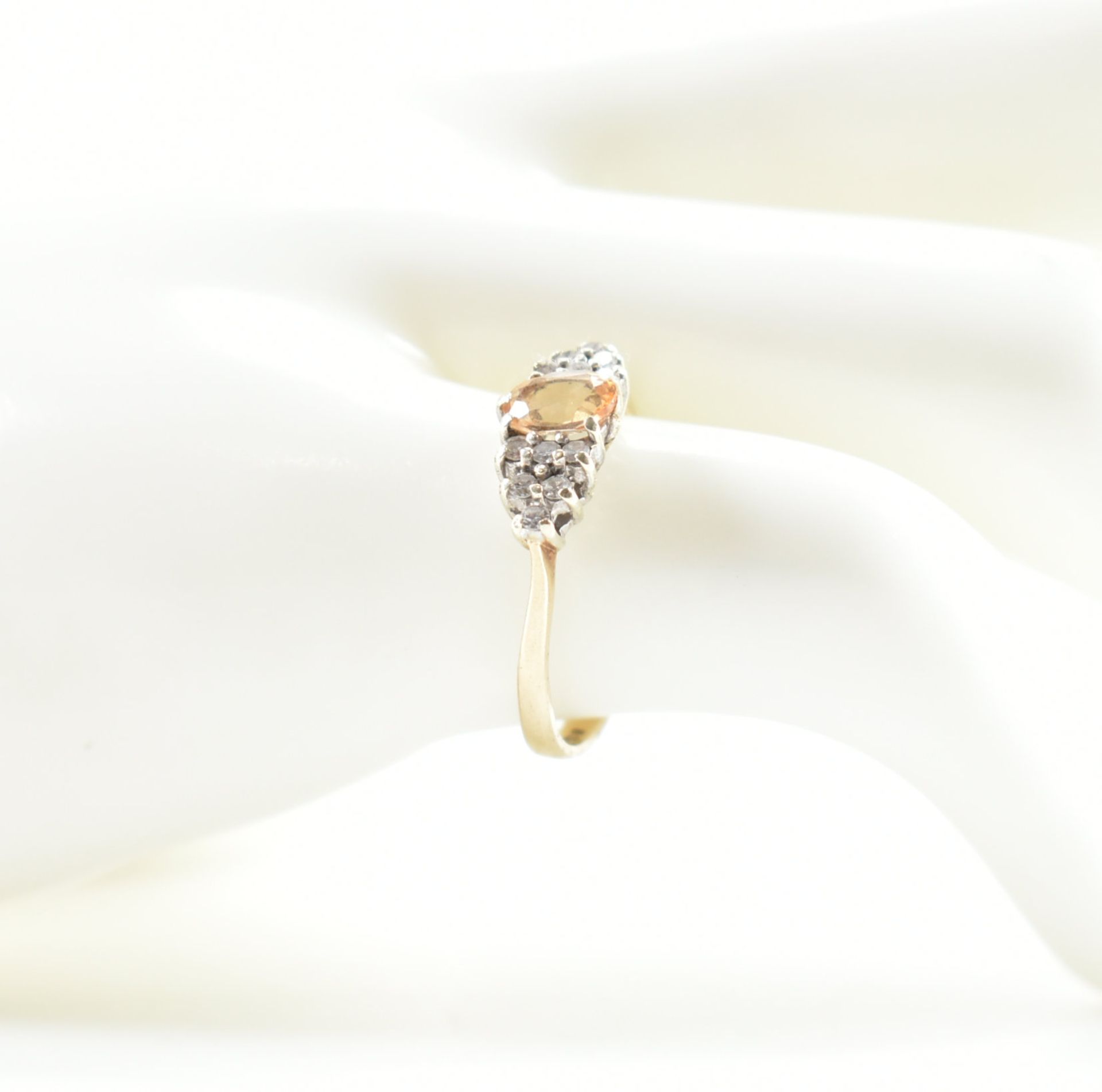 HALLMARKED 9CT GOLD DIAMOND CLUSTER RING - Image 10 of 10