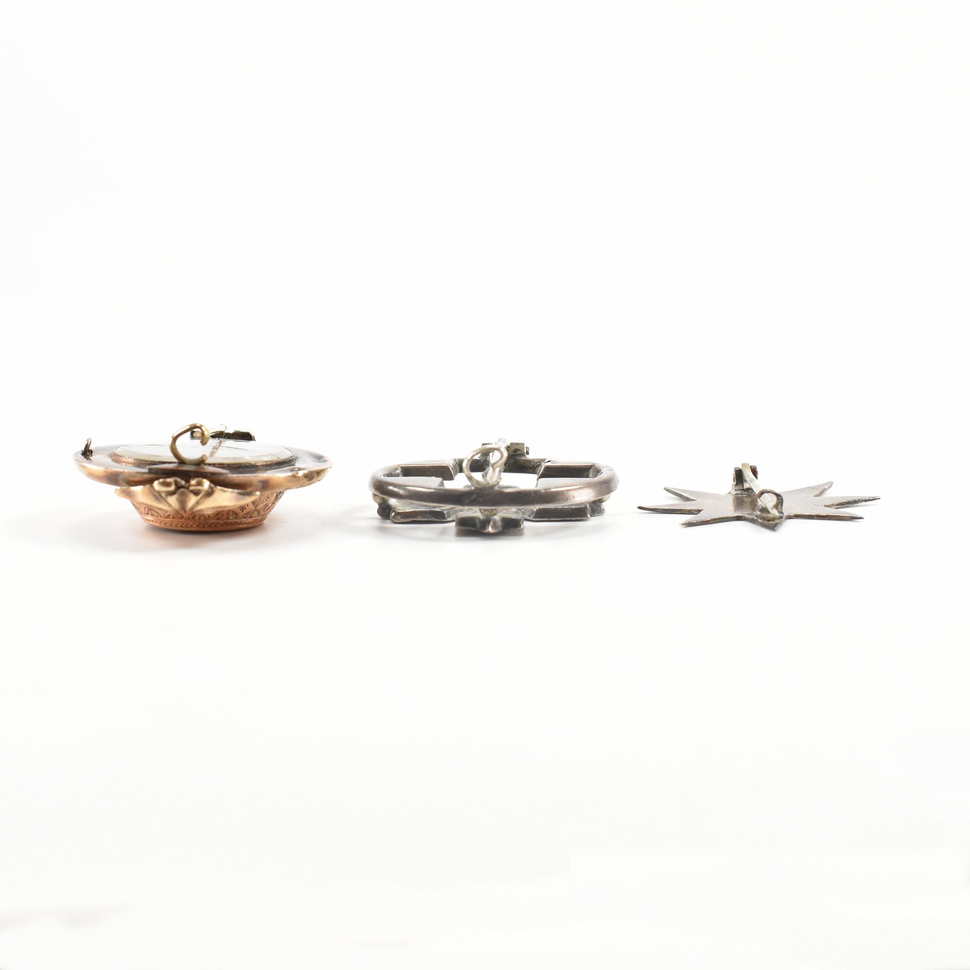 THREE 19TH CENTURY VICTORIAN BROOCHES - Image 3 of 5