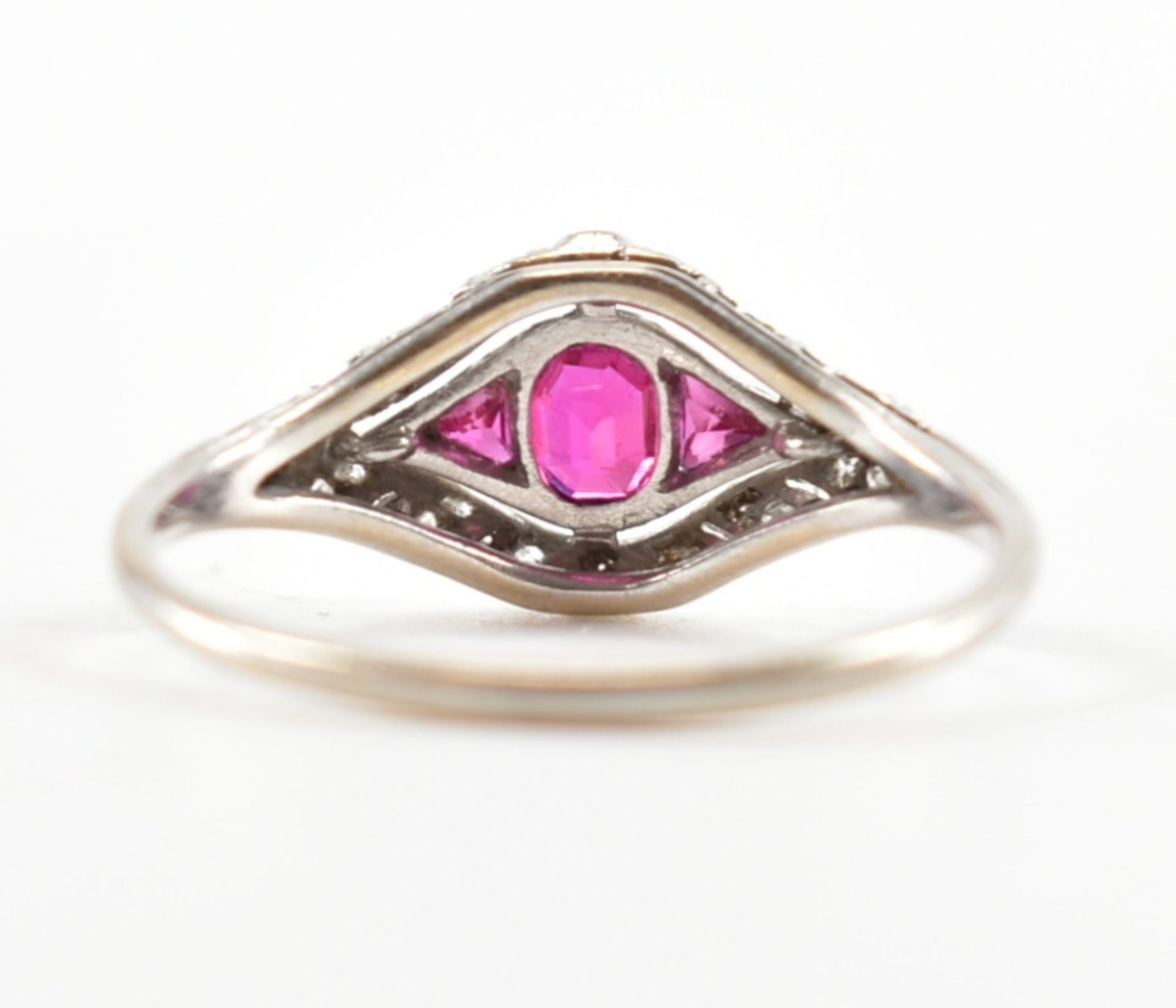 PLATINUM RUBY & DIAMOND RING - Bild 4 aus 7