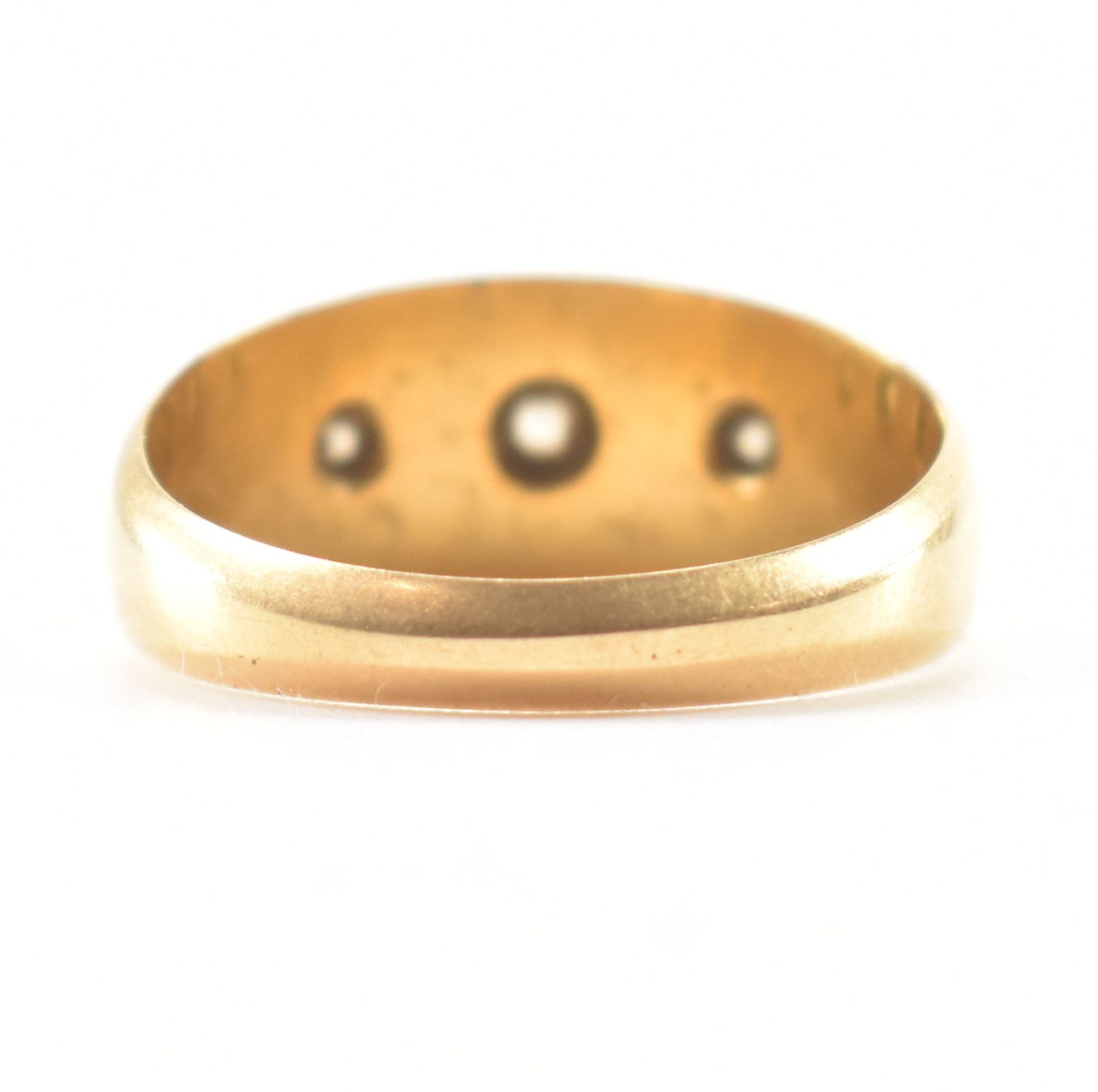 HALLMARKED 18CT GOLD & DIAMOND GYPSY RING - Image 3 of 9