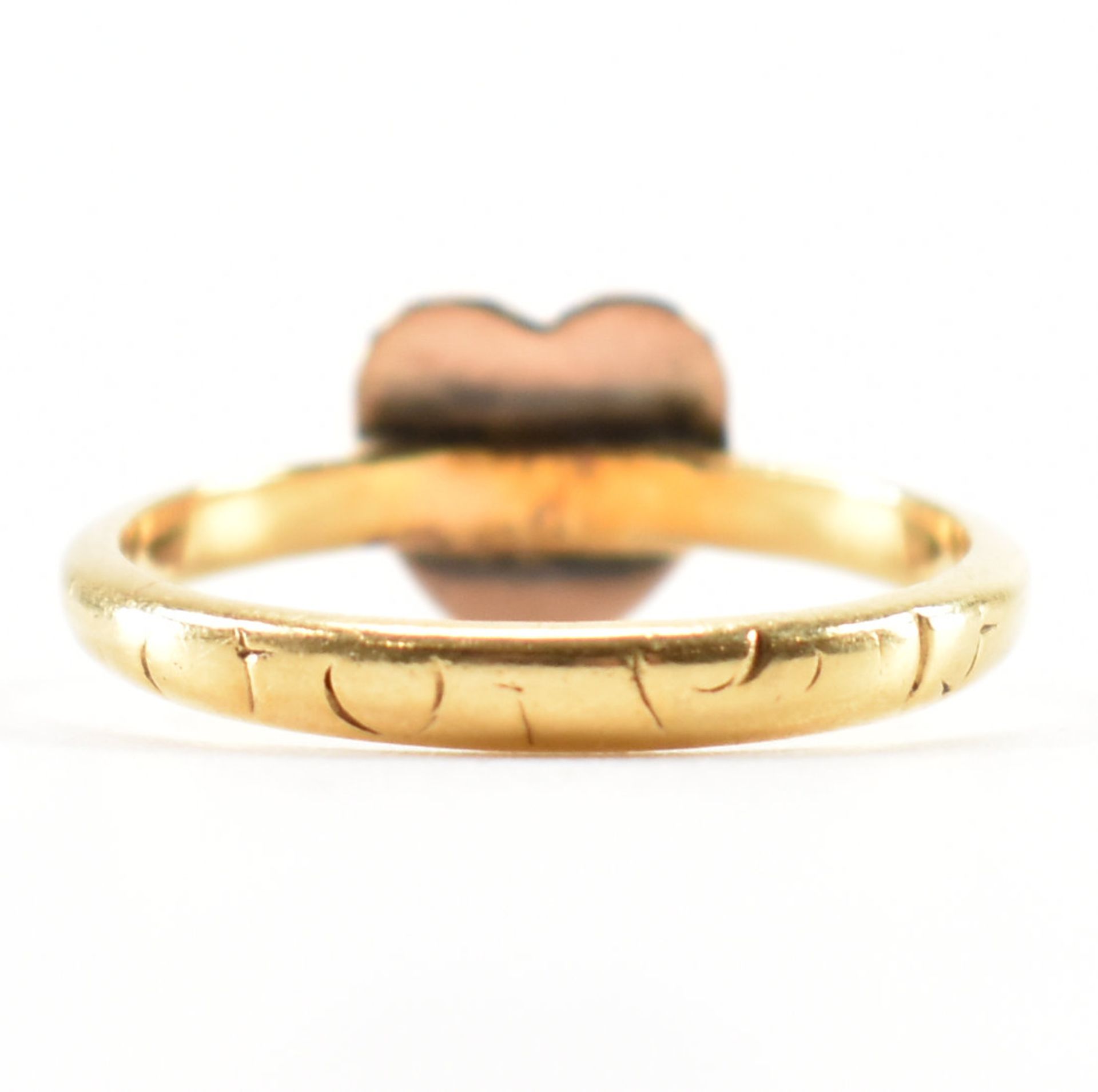 VICTORIAN HALLMARKED 18CT GOLD HEART RING - Bild 3 aus 9