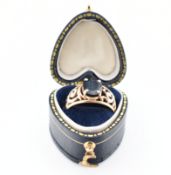 VINTAGE GOLD & SAPPHIRE SINGLE STONE RING