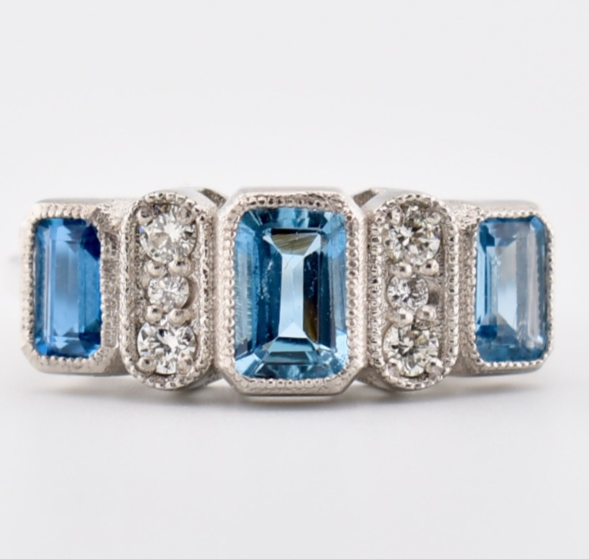 HALLMARKED PLATINUM AQUAMARINE & DIAMOND THREE STONE RING - Image 7 of 8