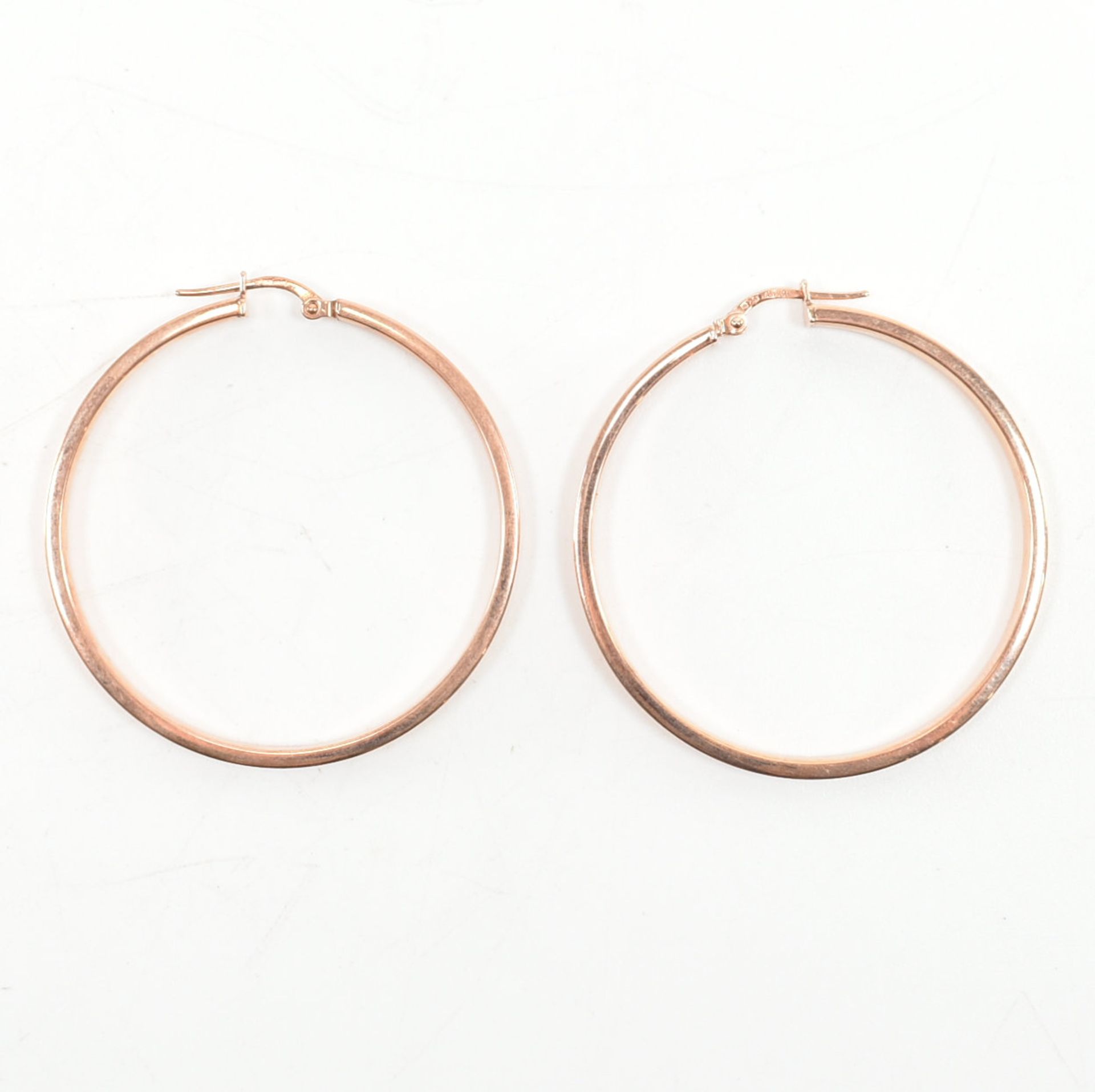 PAIR OF HALLMARKED 9CT ROSE GOLD HOOP EARRINGS - Bild 2 aus 4