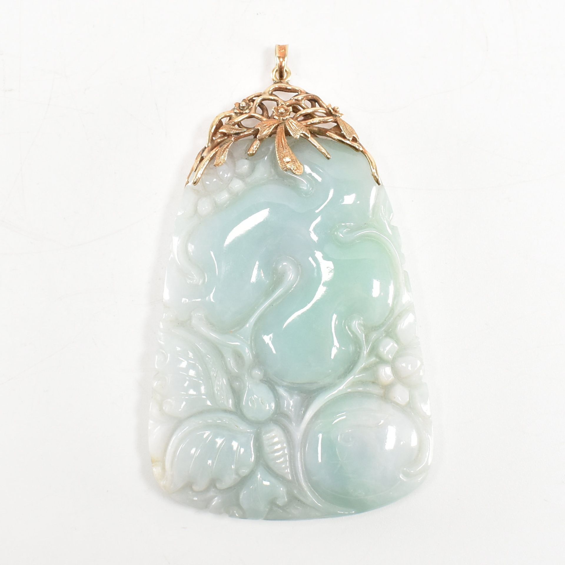 14CT GOLD MOUNTED CARVED JADE PENDANT - Image 2 of 6