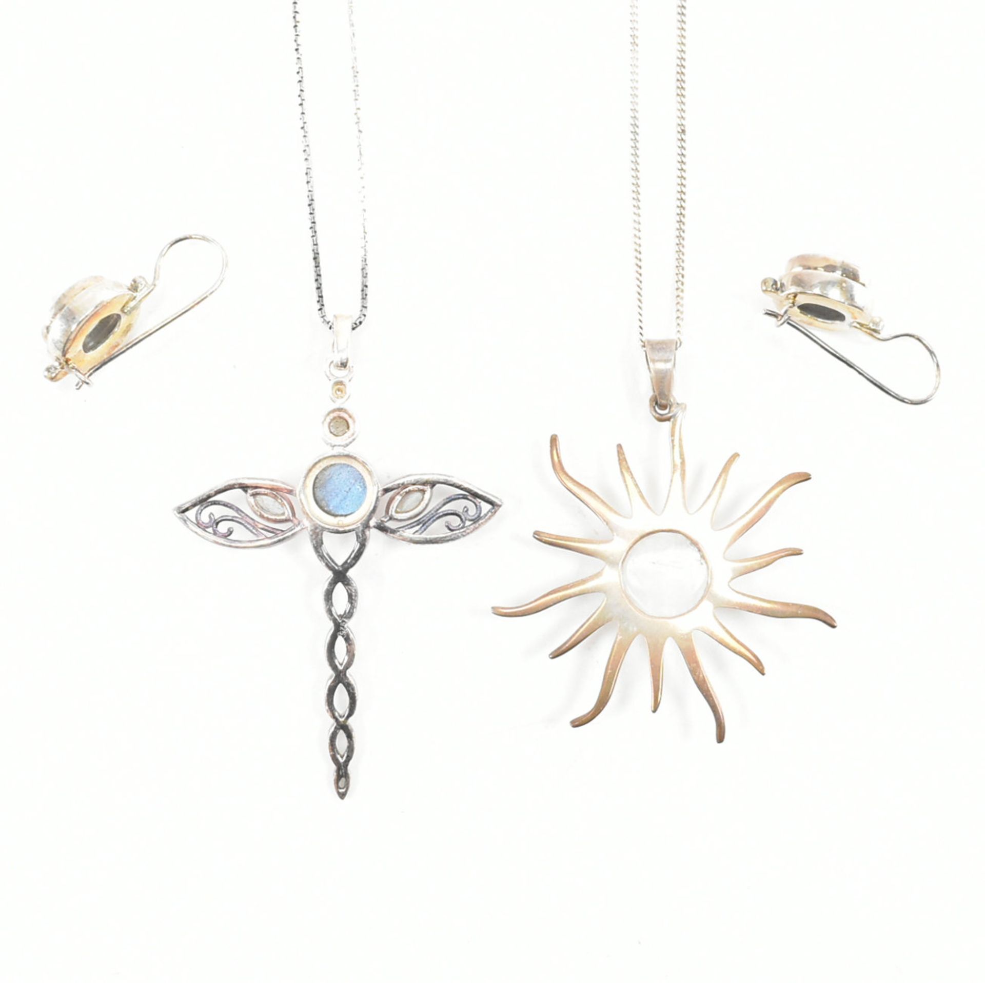 COLLECTION OF SILVER & MOONSTONE JEWELLERY - Bild 4 aus 4