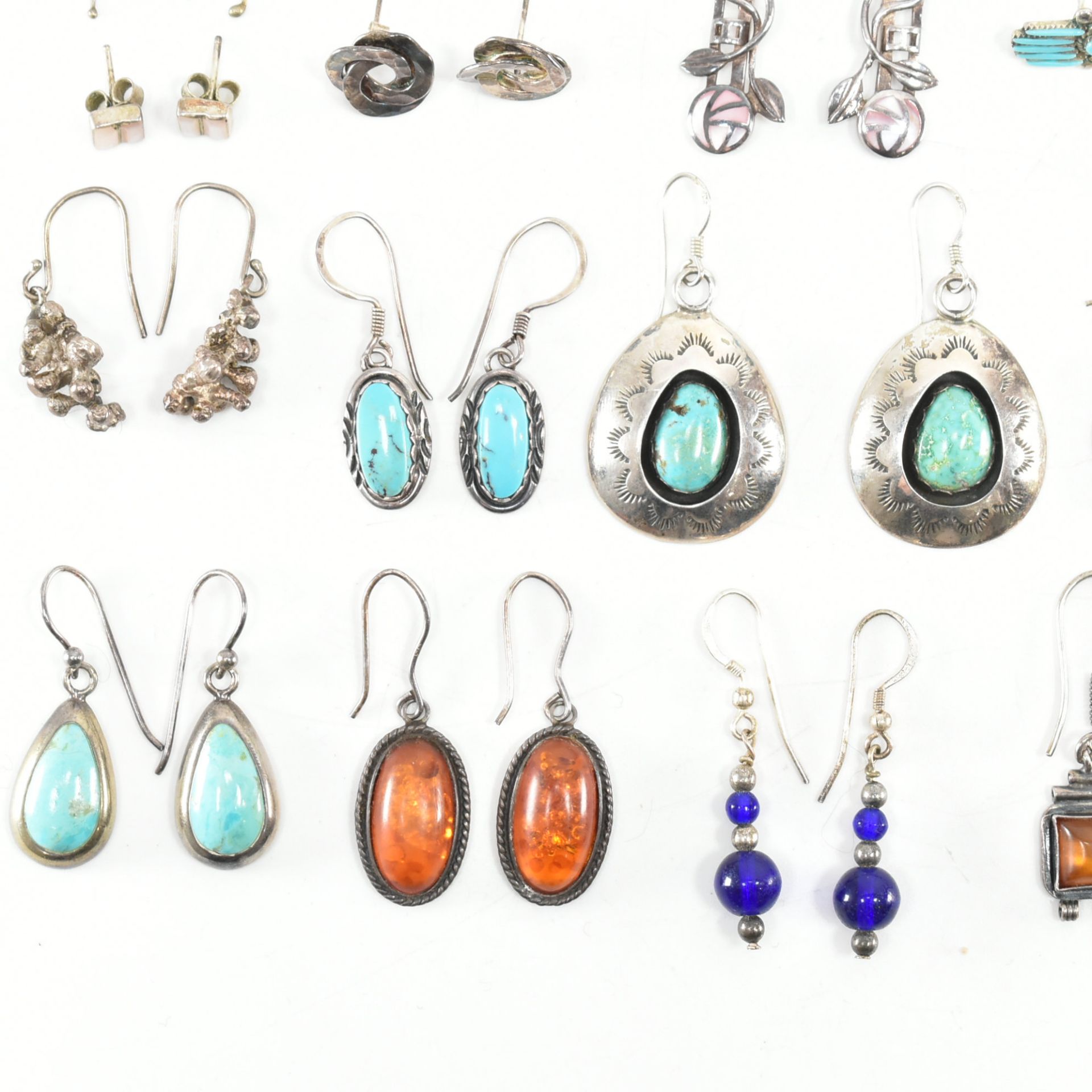 COLLECTION OF ASSORTED SILVER EARRINGS - Image 2 of 9