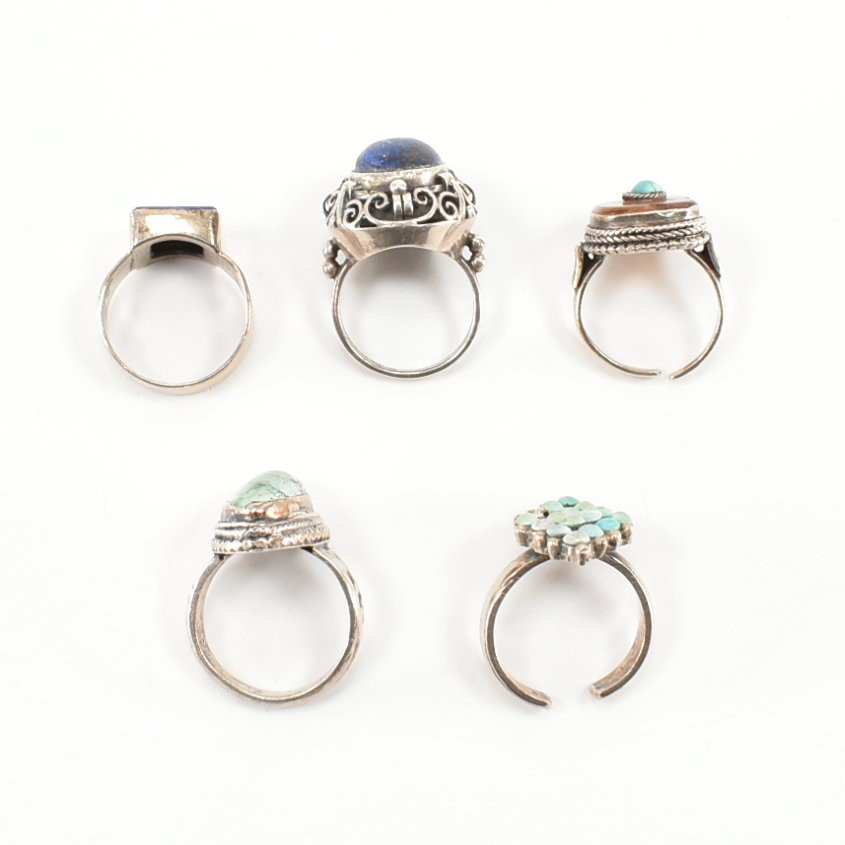 COLLECTION OF ASSORTED SILVER & STONE SET RINGS - Image 4 of 7