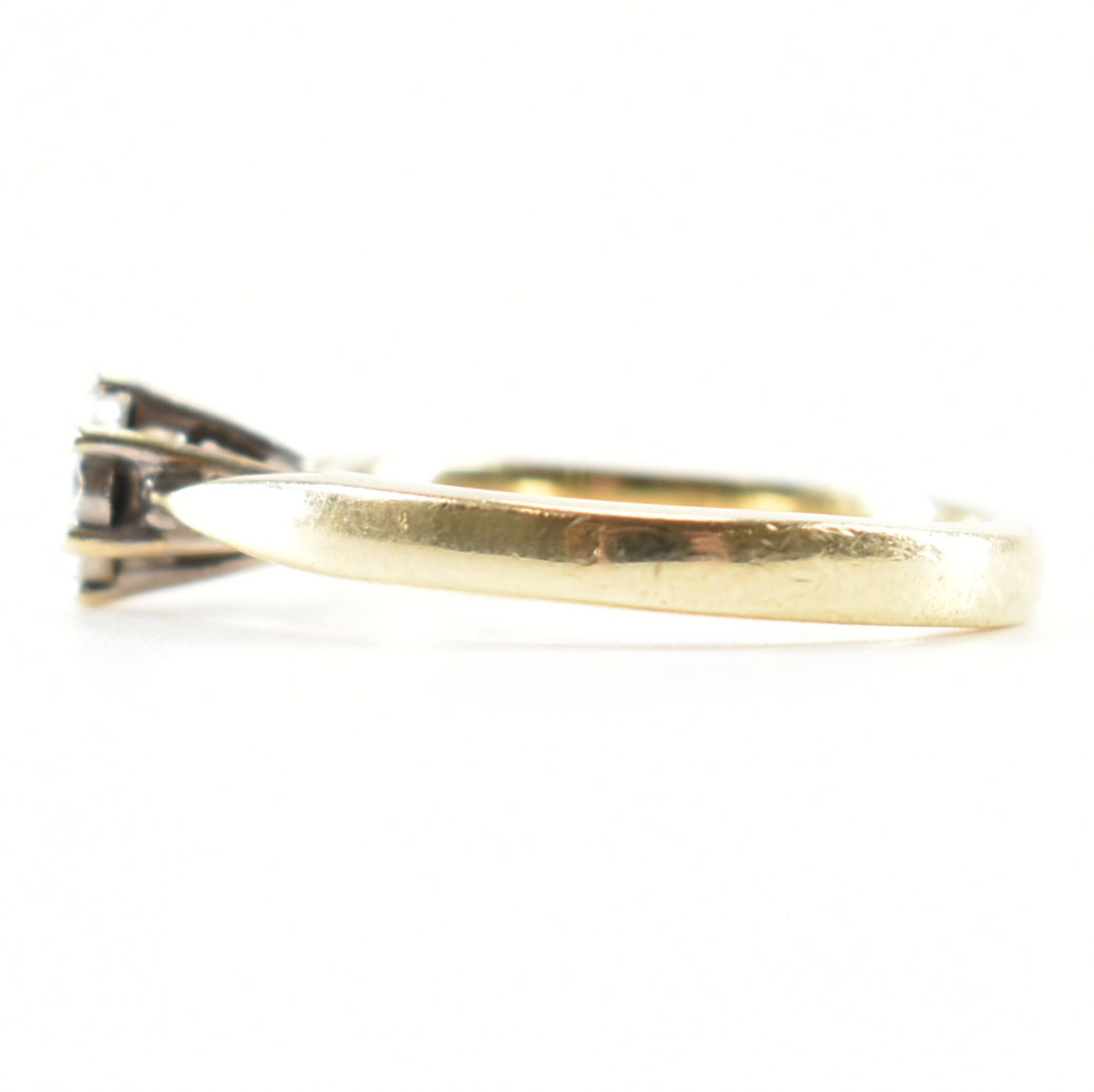 HALLMARKED 9CT GOLD & DIAMOND RING - Image 2 of 9