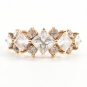 HALLMARKED 14CT GOLD & CUBIC ZIRCONIA CLUSTER RING