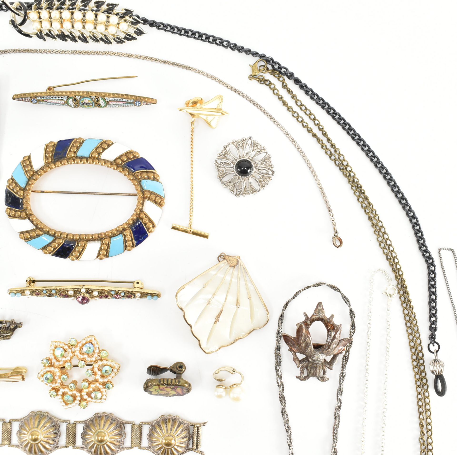 COLLECTION OF ASSORTED COSTUME JEWELLERY - Image 4 of 6
