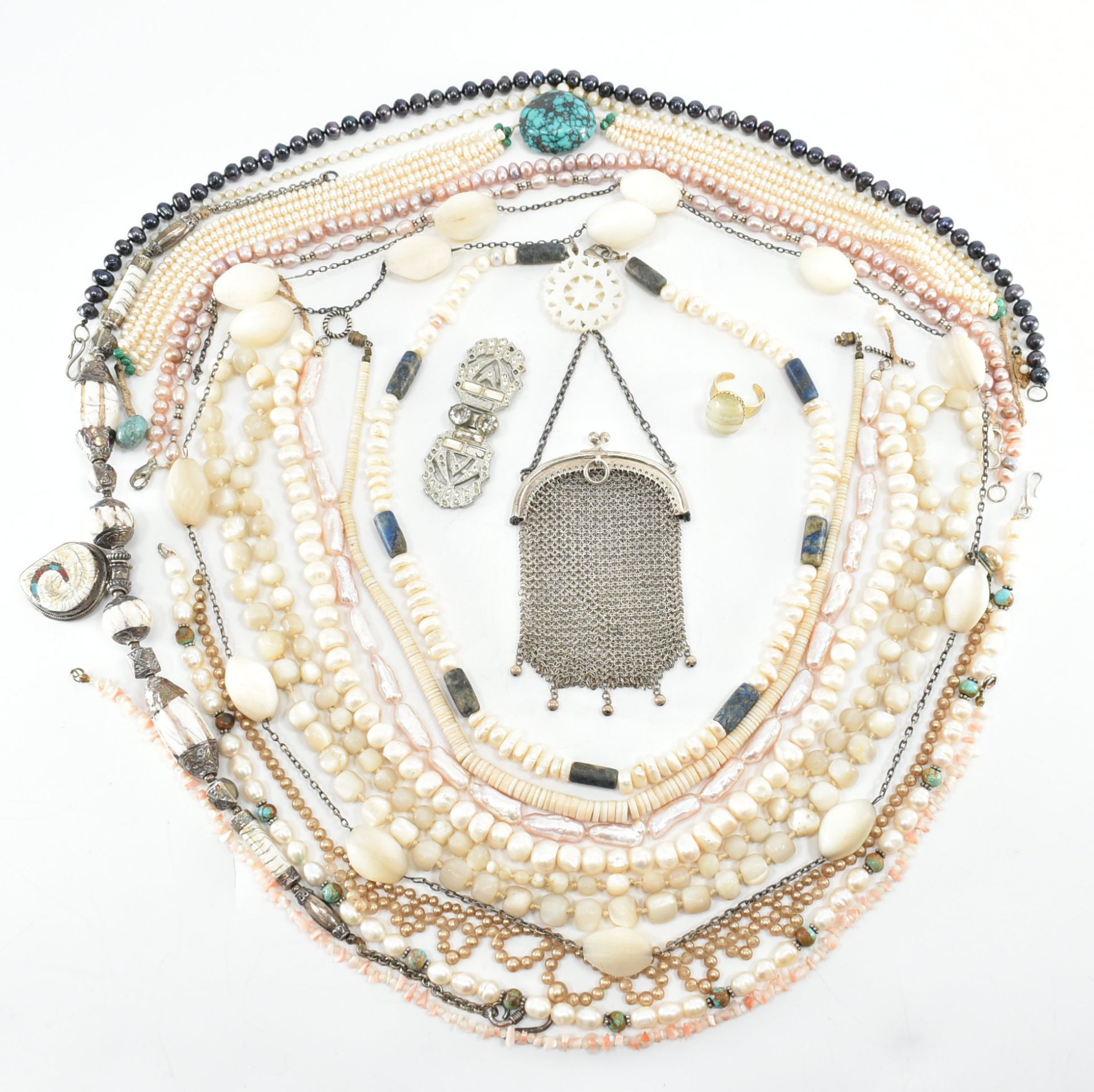 COLLECTION OF ASSORTED SHELL PEARL STONE & BEAD JEWELLERY - Image 2 of 6