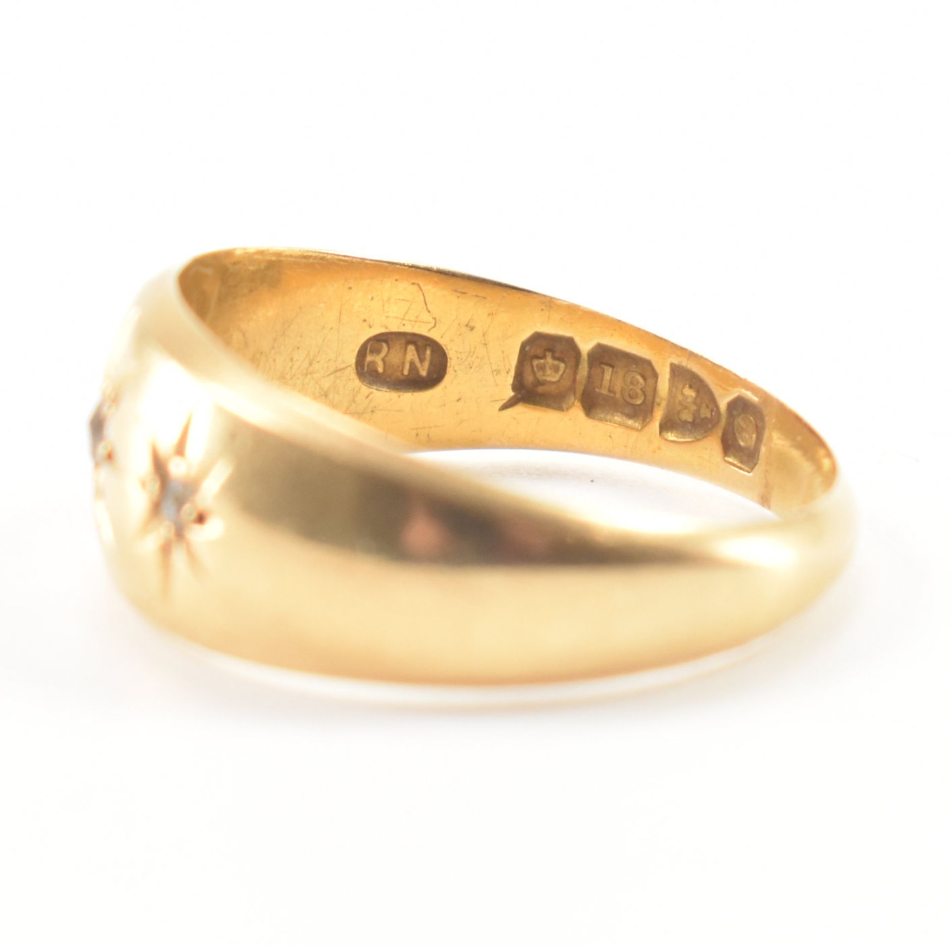 HALLMARKED 18CT GOLD & DIAMOND GYPSY RING - Image 7 of 9