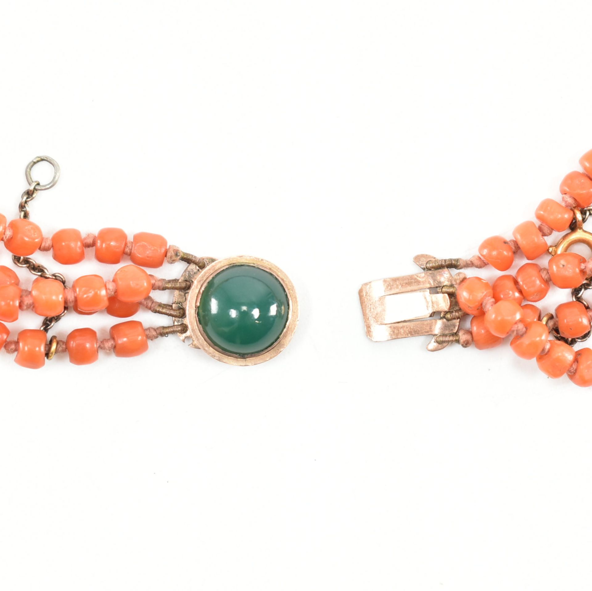 EARLY 20TH CENTURY GOLD CORAL NECKLACE - Bild 3 aus 4