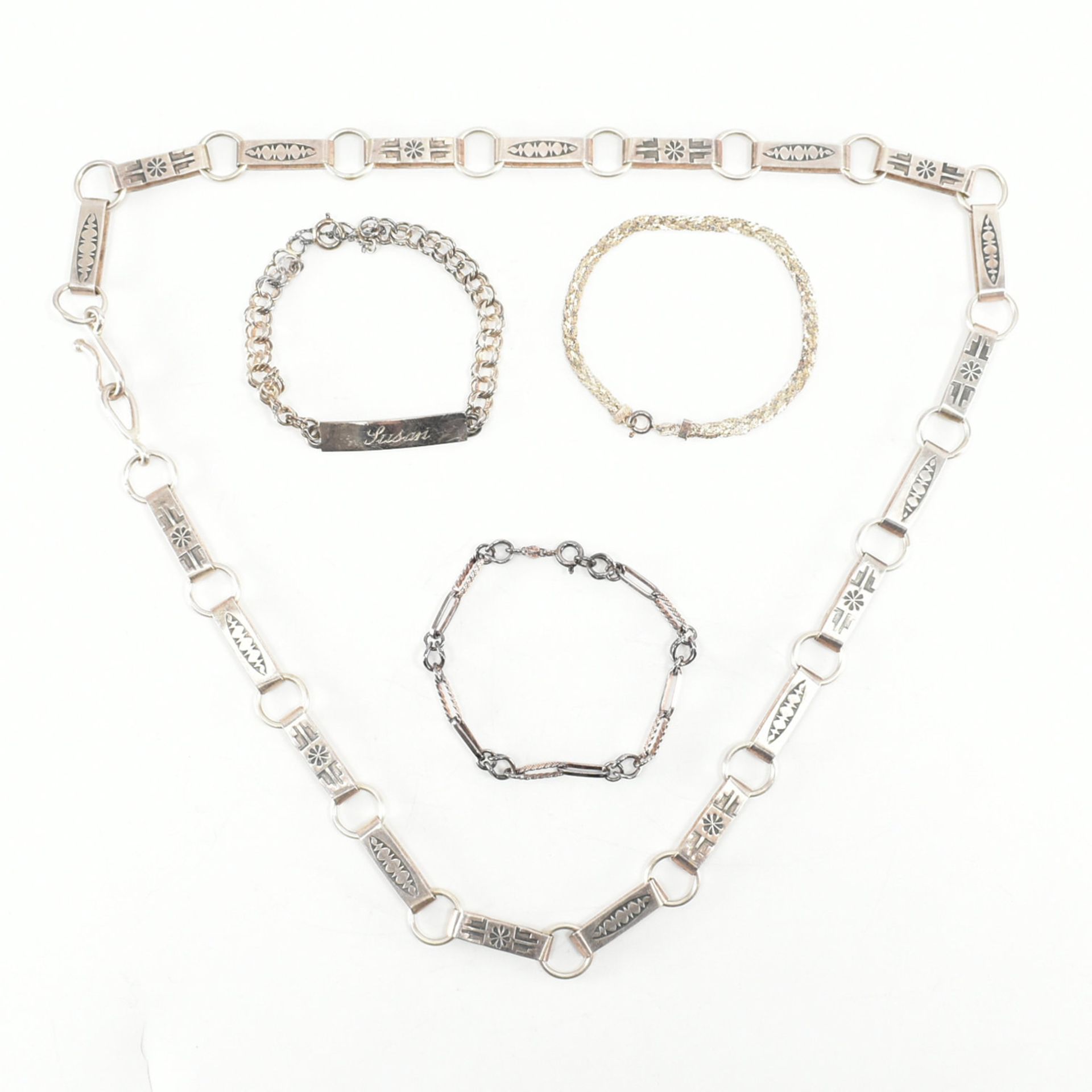 COLLECTION OF ASSORTED SILVER CHAIN BRACELETS & NECKLACE