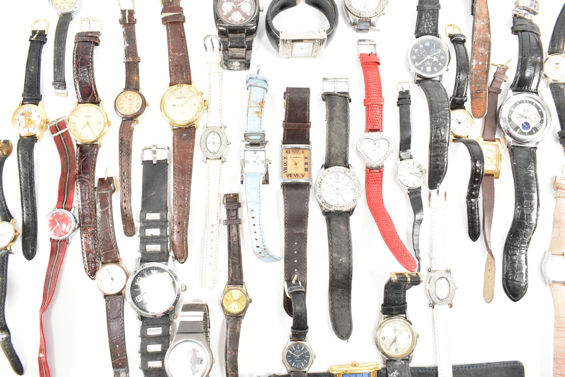 COLLECTION OF ASSORTED COSTUME JEWELLERY WRISTWATCHES - Bild 2 aus 8