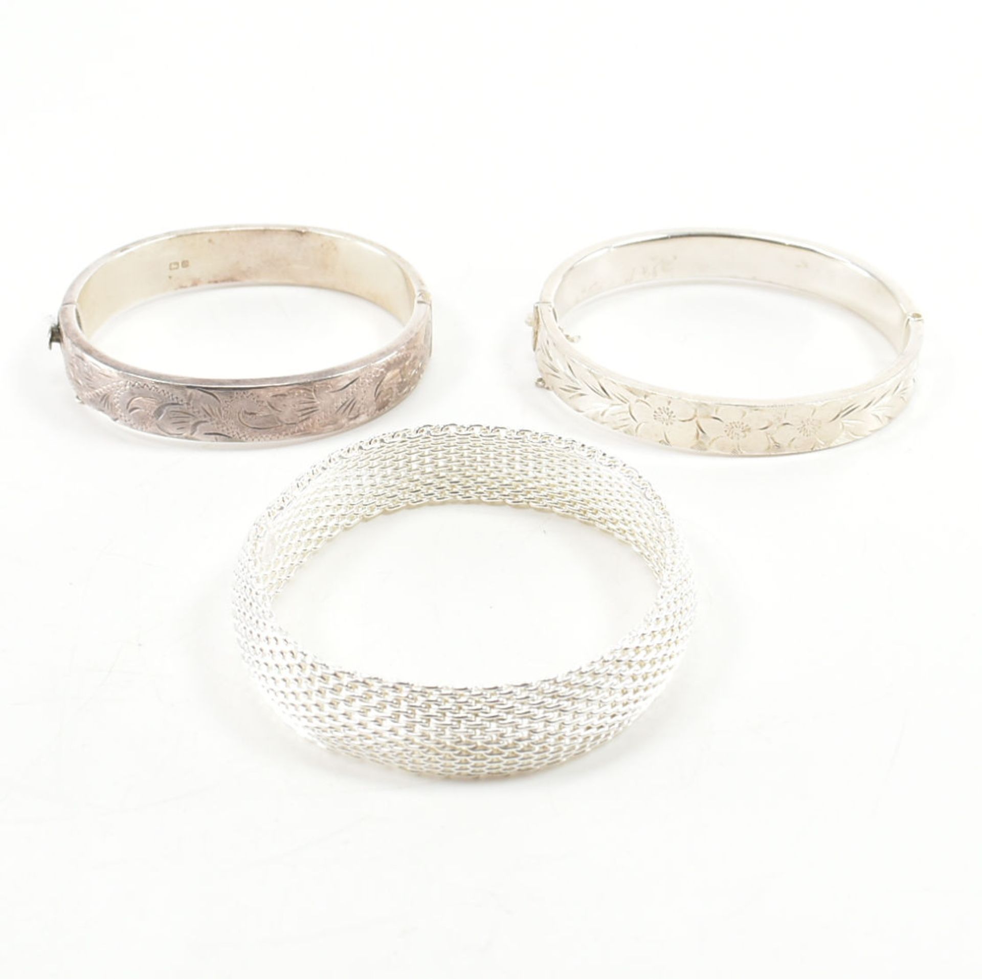 GROUP OF THREE SILVER BANGLE BRACELETS - Image 3 of 6