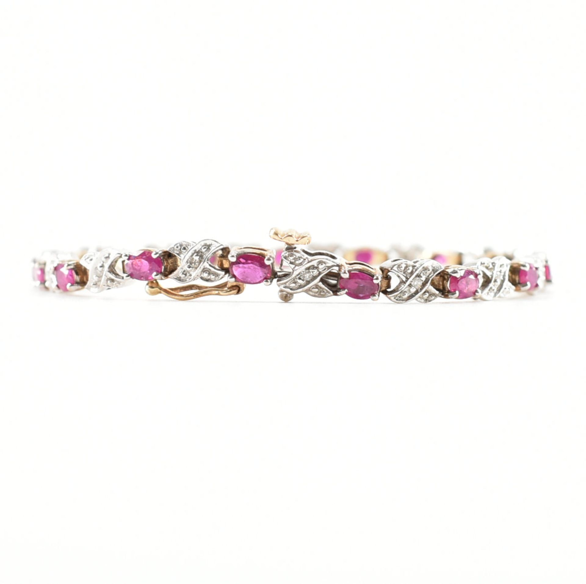 HALLMARKED 9CT GOLD RUBY & DIAMOND LINE BRACELET - Bild 2 aus 4