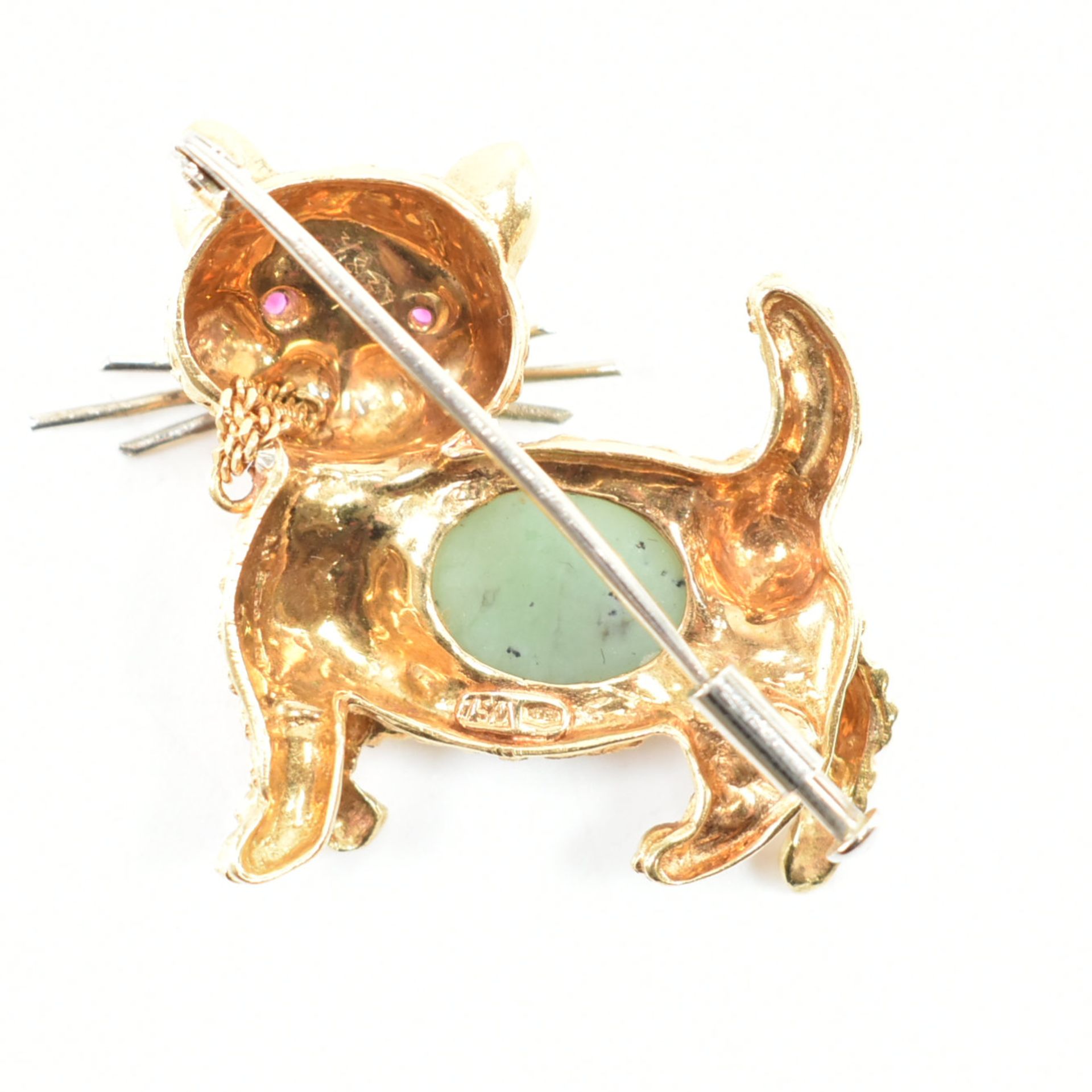 VINTAGE 18CT GOLD PINK & GREEN STONE CAT BROOCH - Bild 2 aus 5