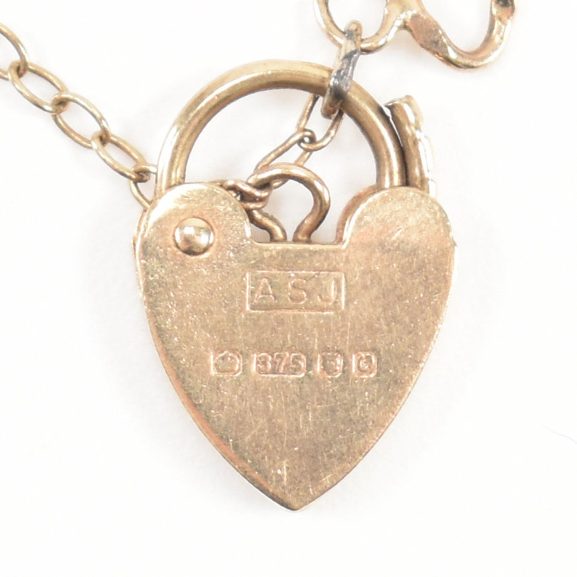 HALLMARKED 9CT GOLD HEART PADLOCK CHARM BRACELET - Bild 7 aus 7