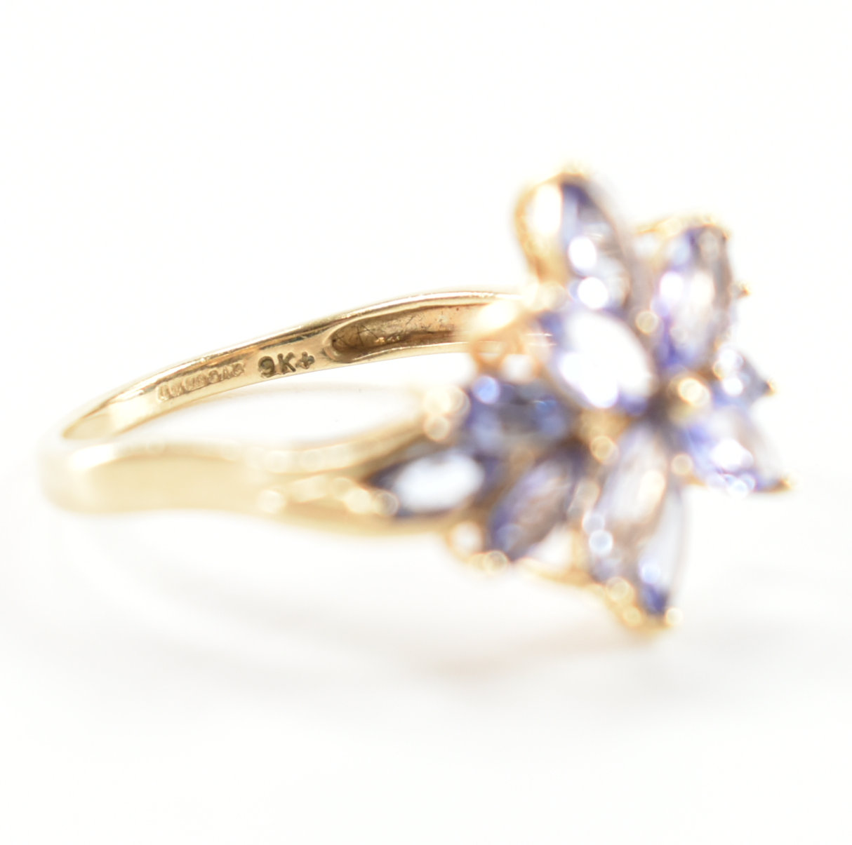 HALLMARKED 9CT GOLD & PURPLE STONE CLUSTER RING - Image 7 of 9