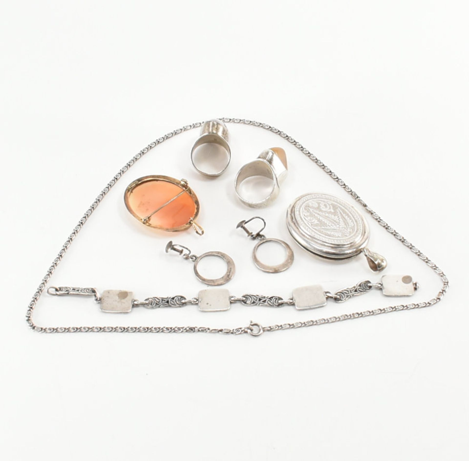 COLLECTION OF ASSORTED SILVER JEWELLERY - Image 4 of 4