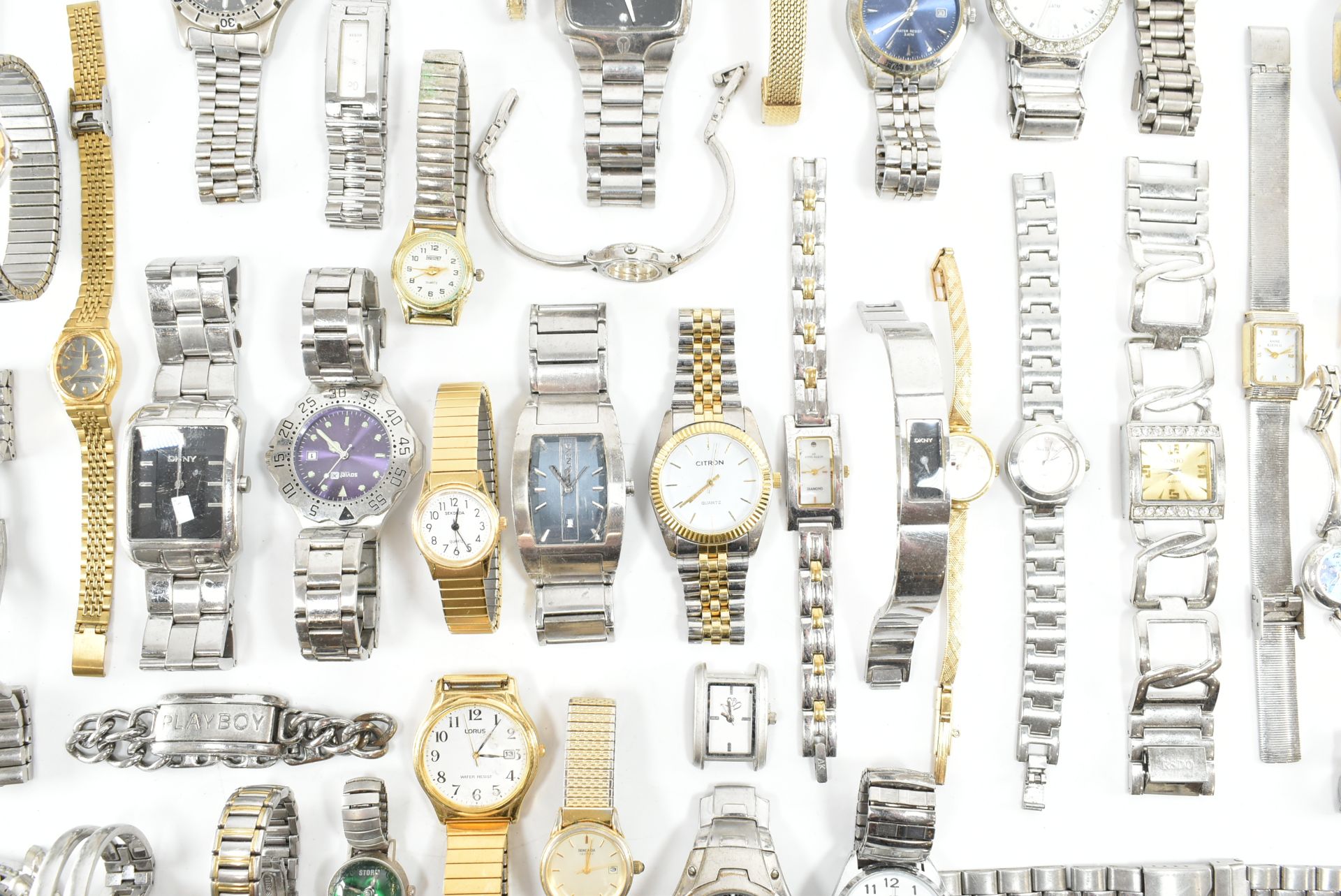 COLLECTION OF ASSORTED GOLD & SILVER TONE WRISTWATCHES - Image 2 of 17