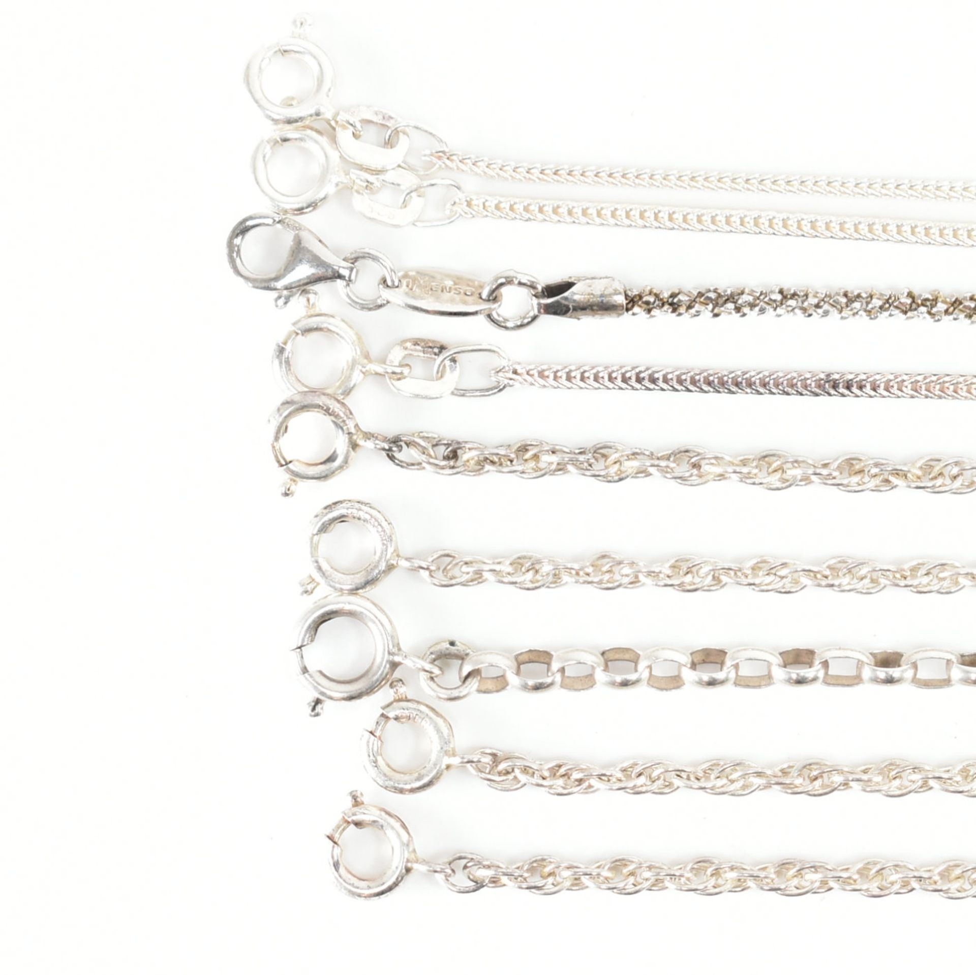 COLLECTION OF ASSORTED SILVER CHAIN NECKLACES - Bild 2 aus 4