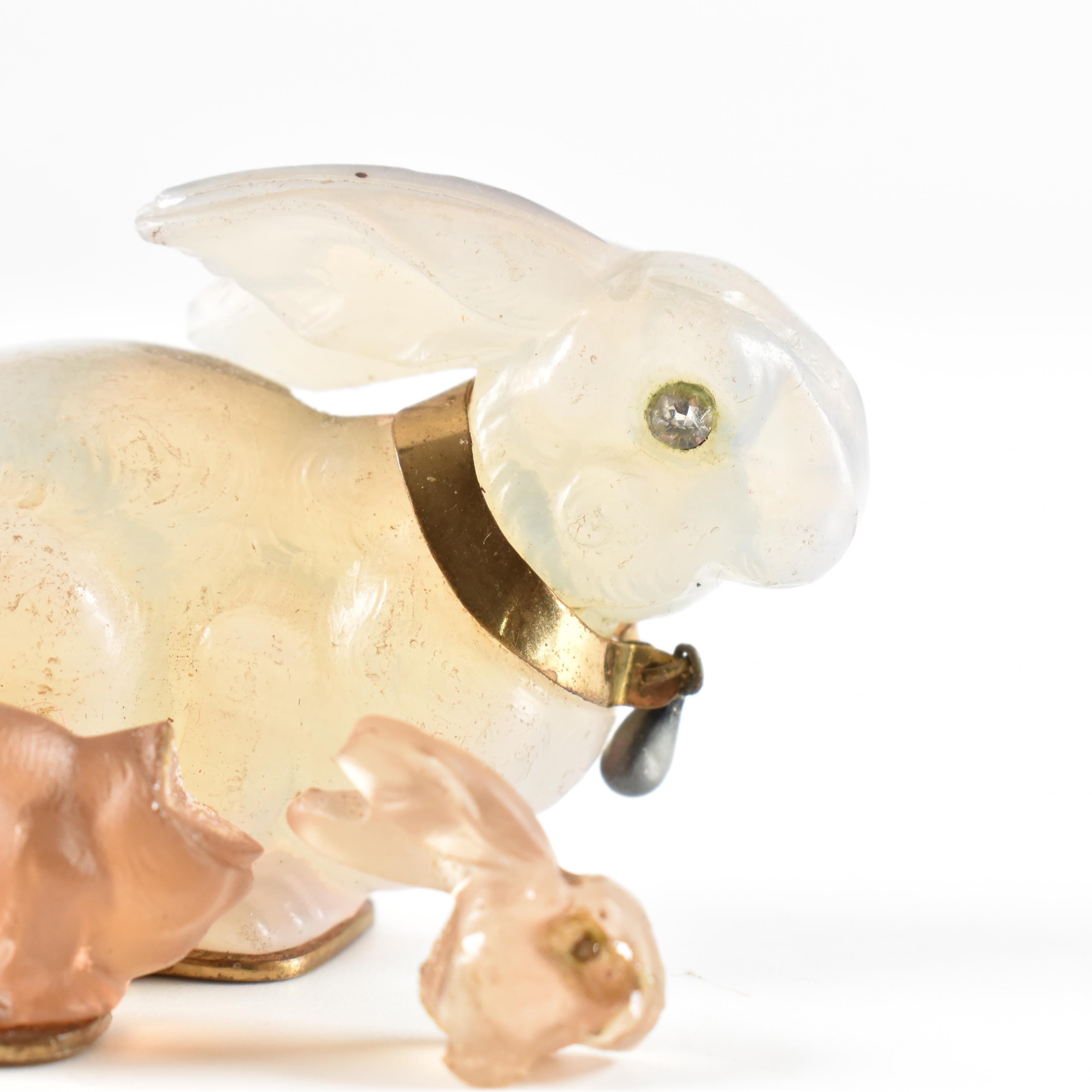 ANTIQUE OPALINE GLASS RABBIT FIGURINE - Image 2 of 18