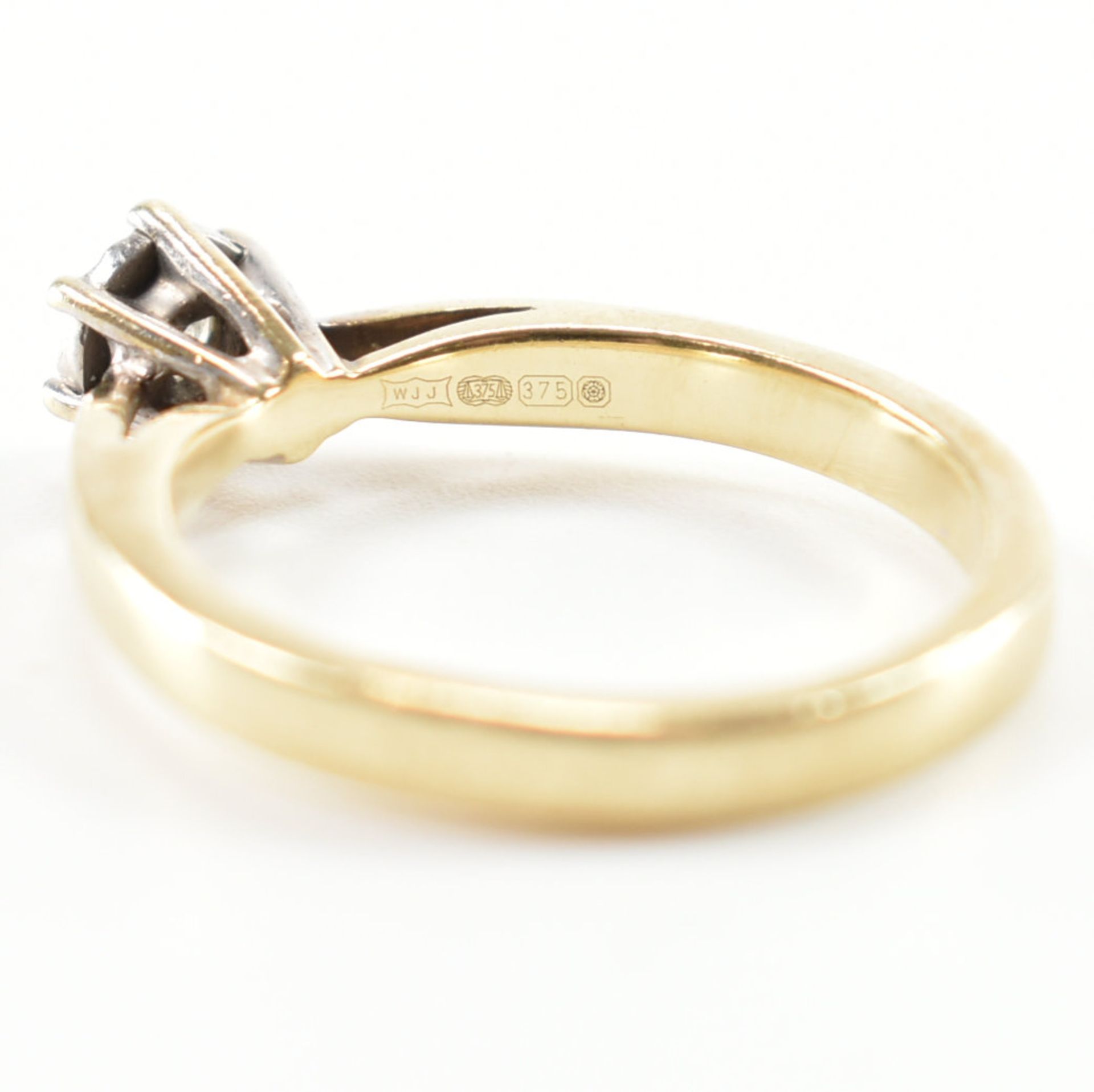 HALLMARKED 9CT GOLD & DIAMOND RING - Image 8 of 9