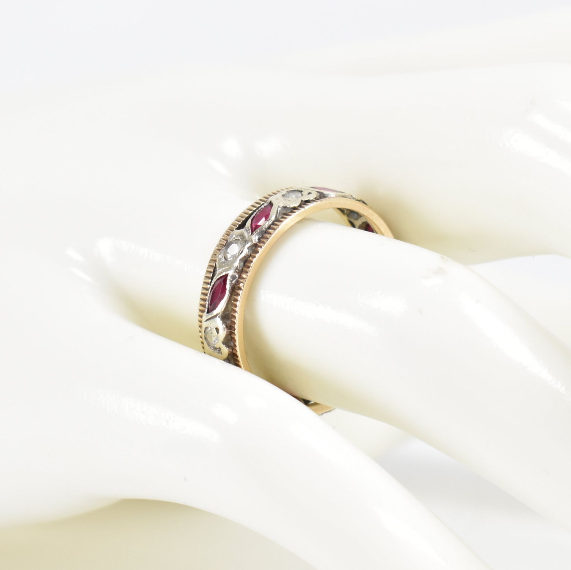 HALLMARKED 9CT BI COLOUR GOLD RUBY & WHITE STONE ETERNITY RING - Bild 9 aus 9