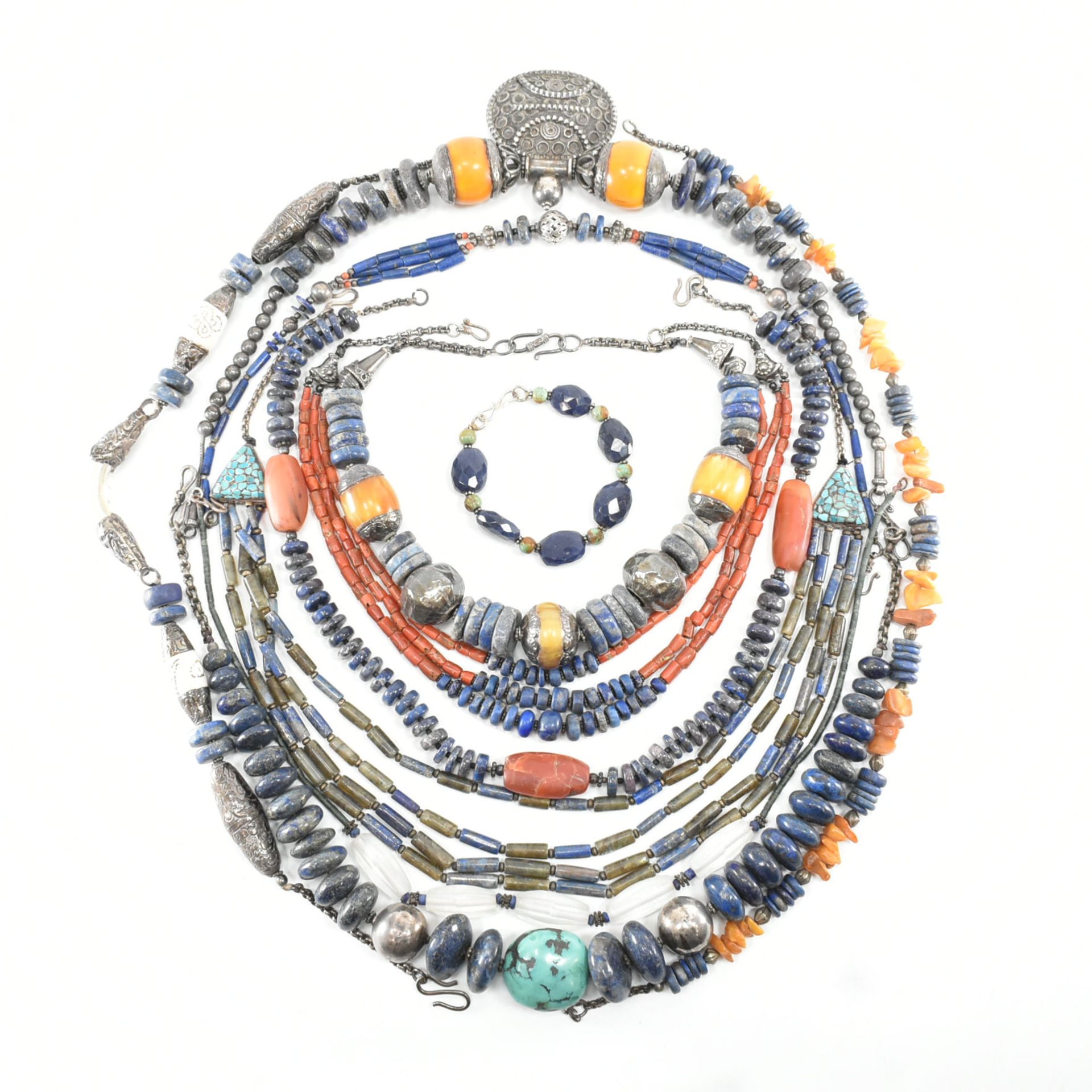 COLLECTION OF ASSORTED STONE & BEAD JEWELLERY