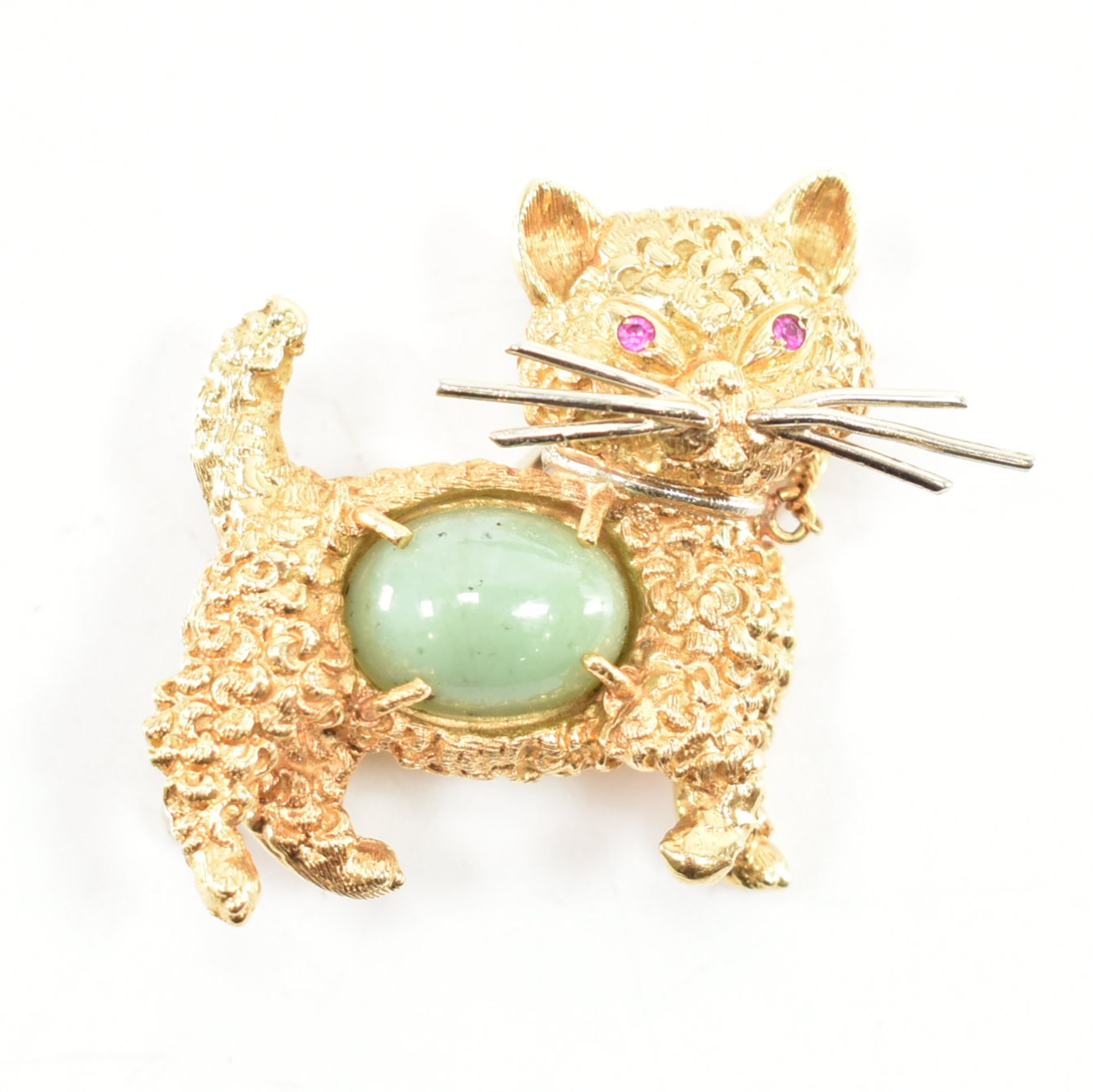 VINTAGE 18CT GOLD PINK & GREEN STONE CAT BROOCH