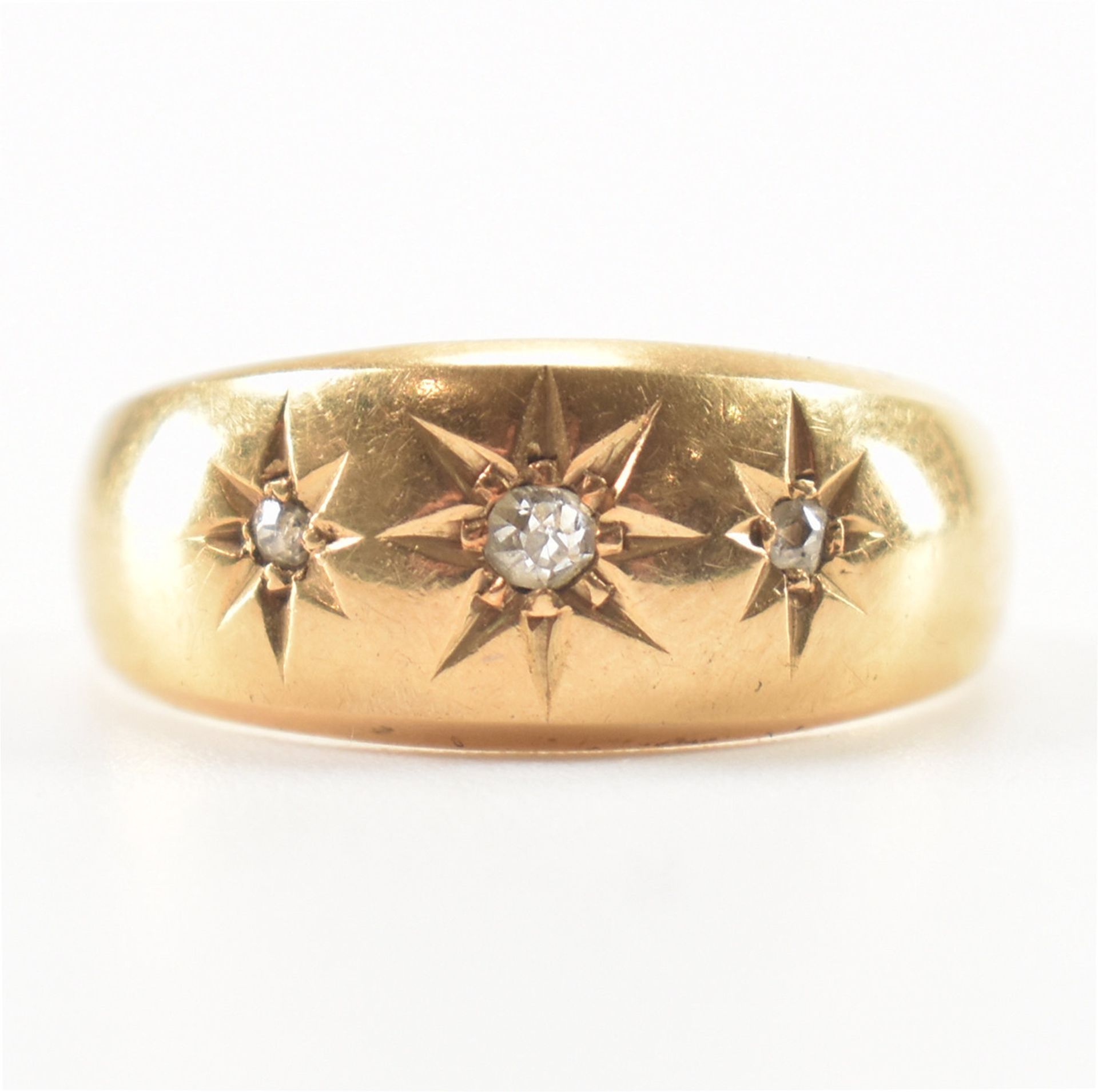 HALLMARKED 18CT GOLD & DIAMOND GYPSY RING