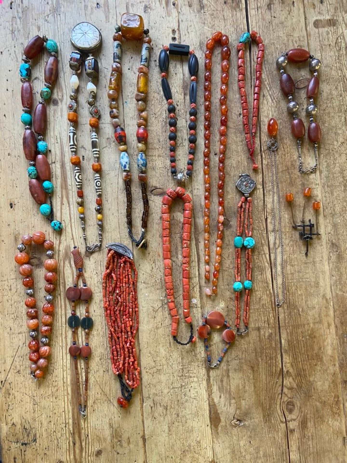 COLLECTION OF ASSORTED STONE & BEAD JEWELLERY - Bild 13 aus 13