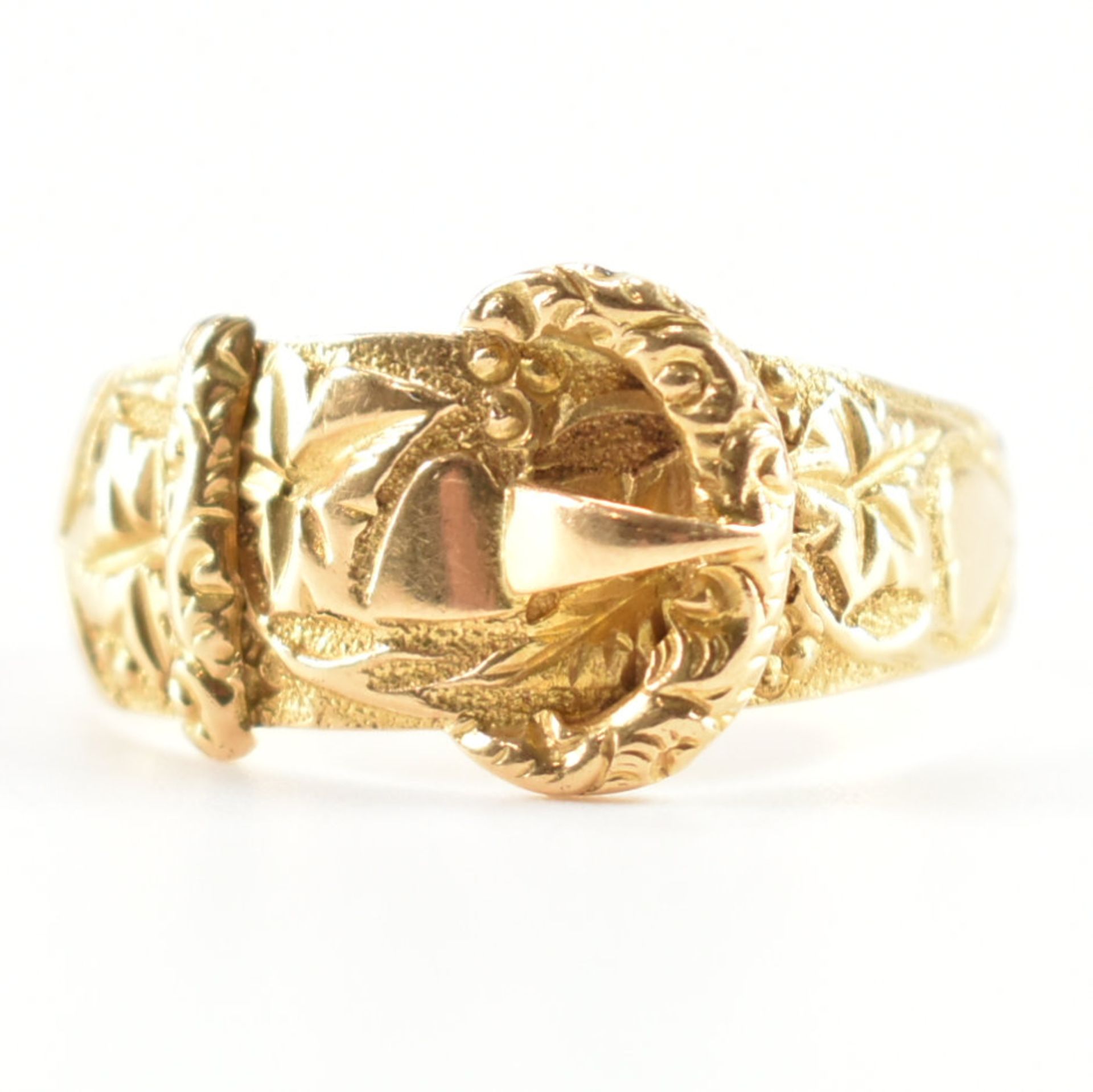 HALLMARKED 18CT GOLD BUCKLE RING