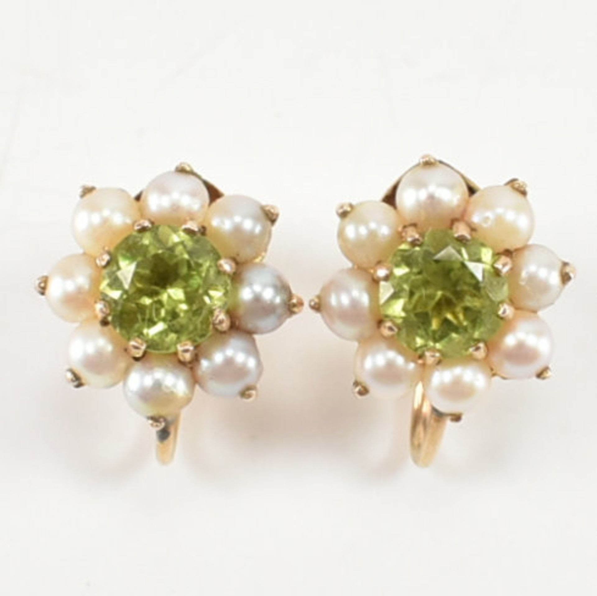 PAIR OF VINTAGE PERIDOT & SEED PEARL EARRINGS - Bild 3 aus 10