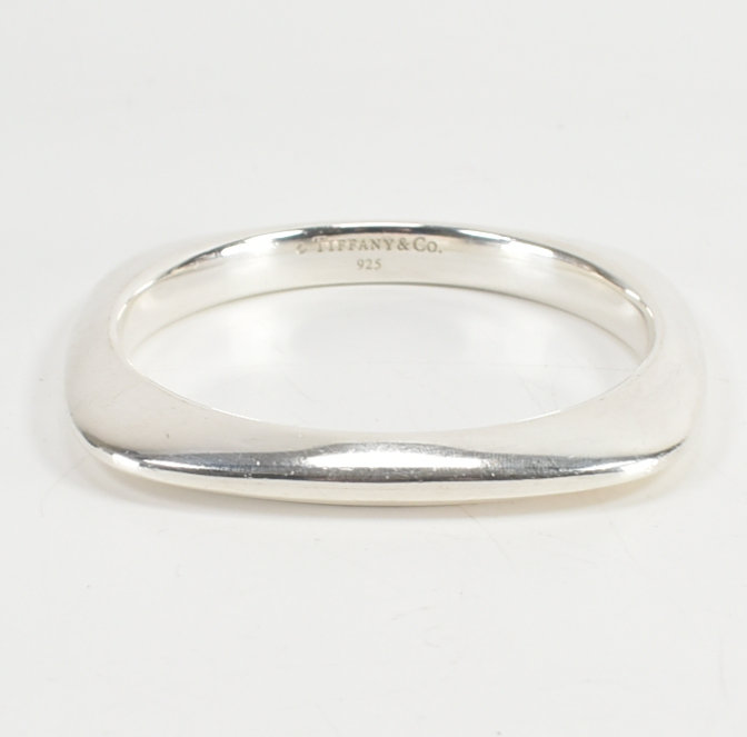 HALLMARKED SILVER TIFFANY & CO. BANGLE BRACELET - Image 2 of 9