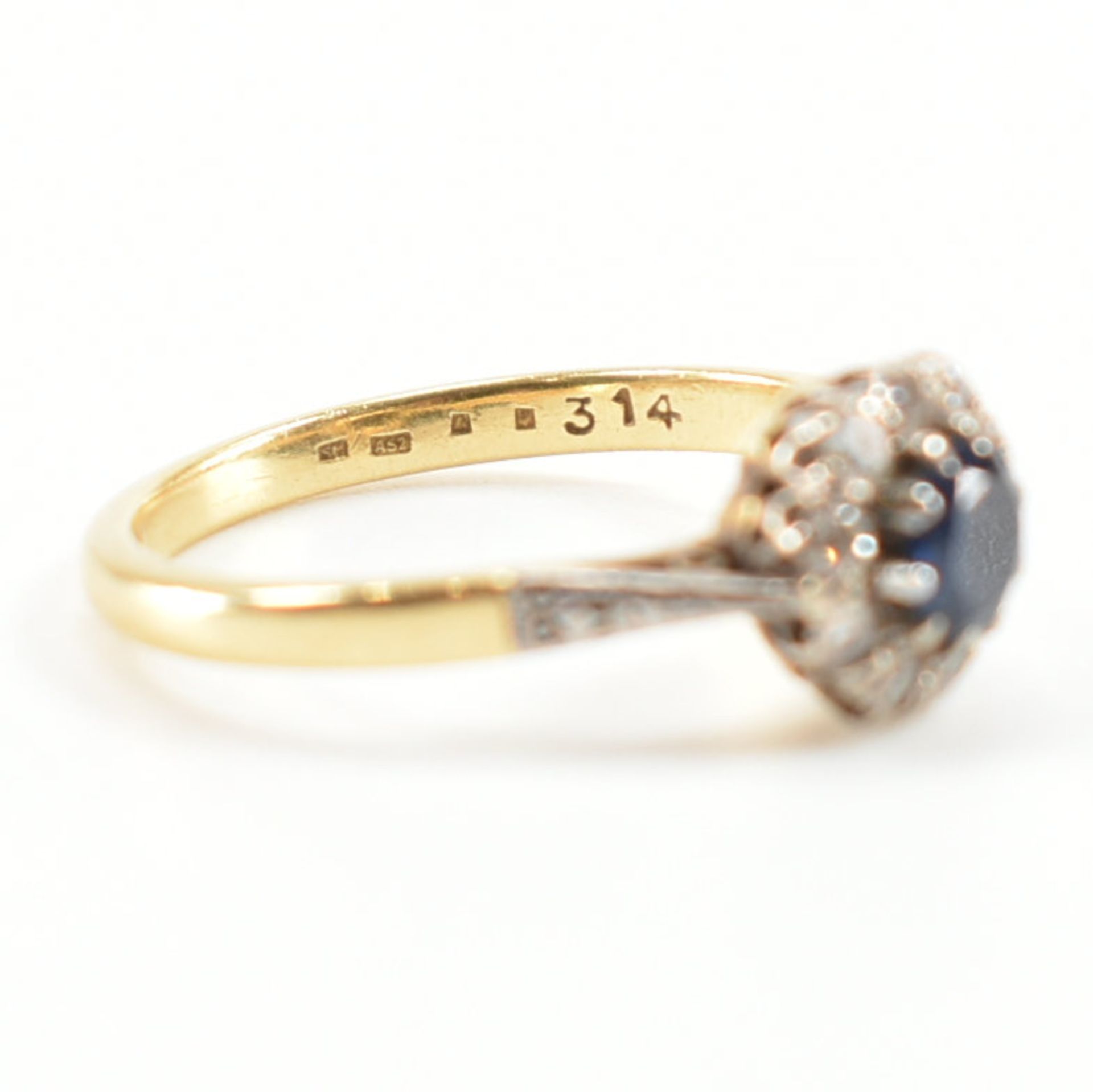 HALLMARKED 18CT GOLD SAPPHIRE & DIAMOND RING - Image 6 of 9