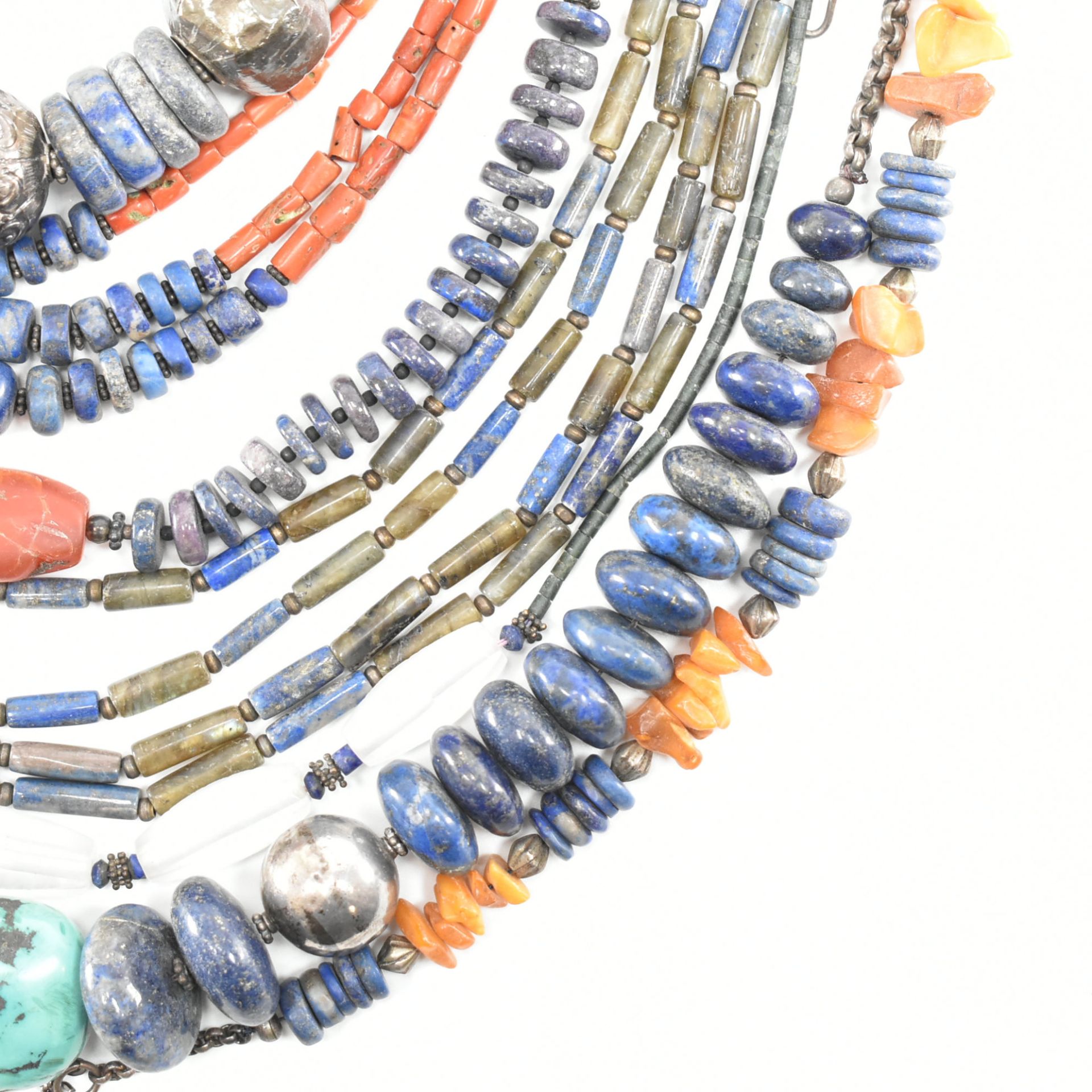 COLLECTION OF ASSORTED STONE & BEAD JEWELLERY - Image 5 of 7