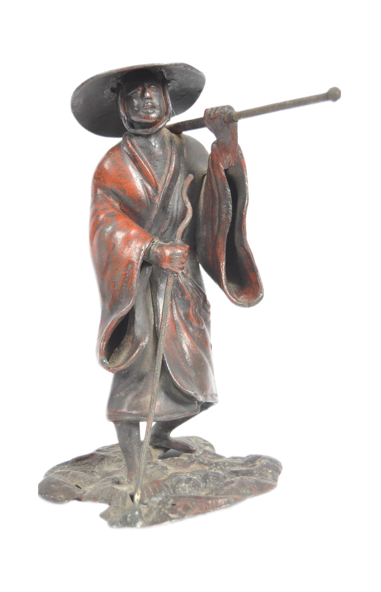 EARLY 20TH CENTURY CHINESE BRONZE FIGURINE