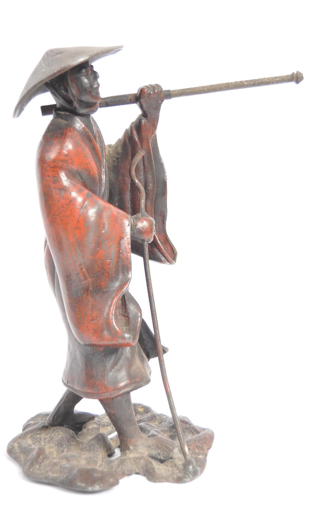 EARLY 20TH CENTURY CHINESE BRONZE FIGURINE - Image 2 of 6